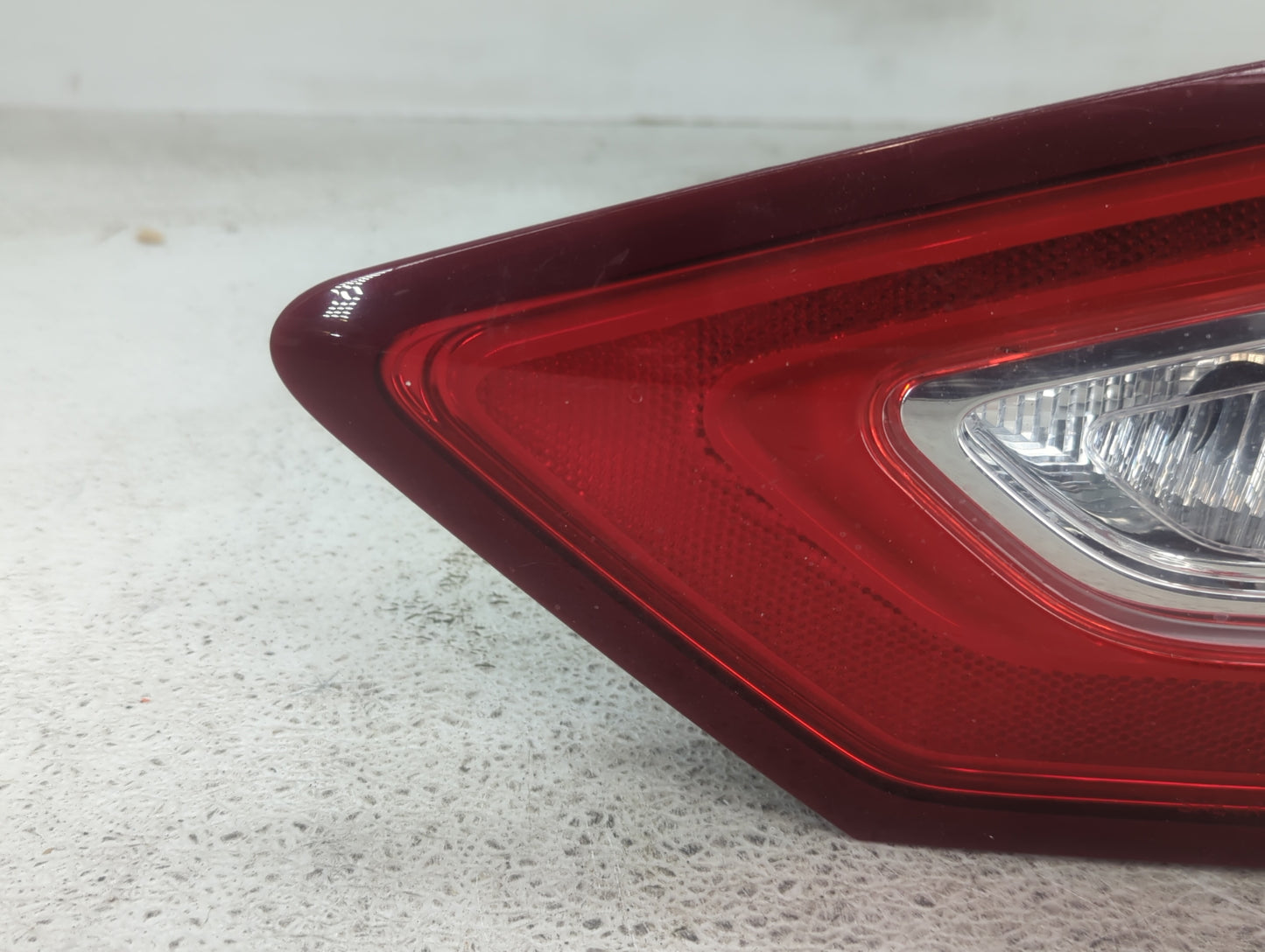 2013-2016 Ford Fusion Tail Light Assembly Passenger Right OEM P/N:DS72-13A602-BE Fits Fits 2013 2014 2015 2016 OEM Used Auto