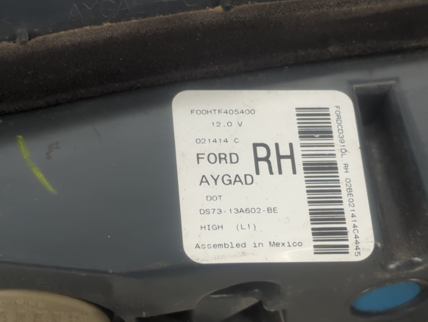 2013-2016 Ford Fusion Tail Light Assembly Passenger Right OEM P/N:DS72-13A602-BE Fits Fits 2013 2014 2015 2016 OEM Used Auto