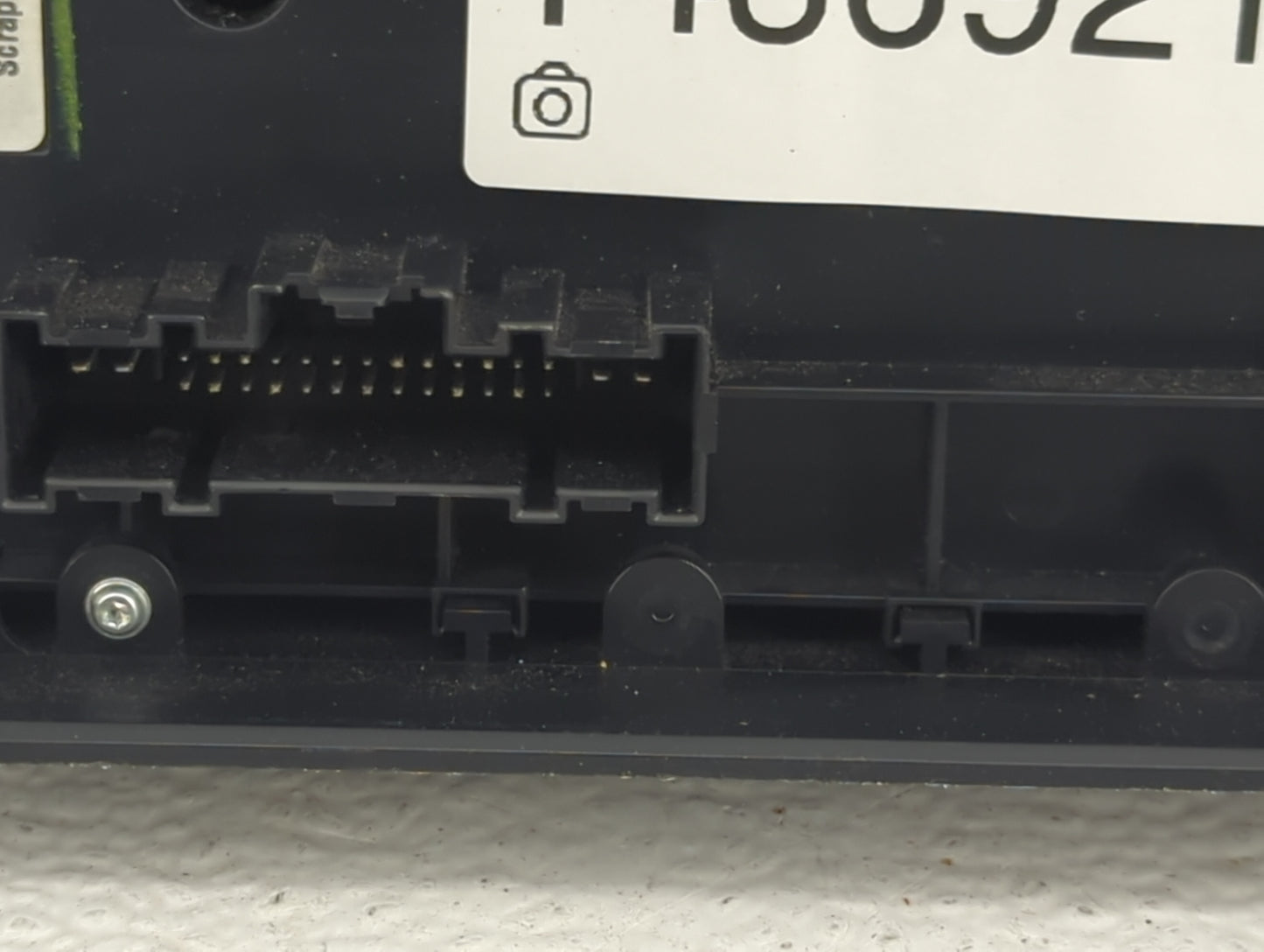 2013-2014 Ford Fusion Radio Control Panel - Oemusedautoparts1.com