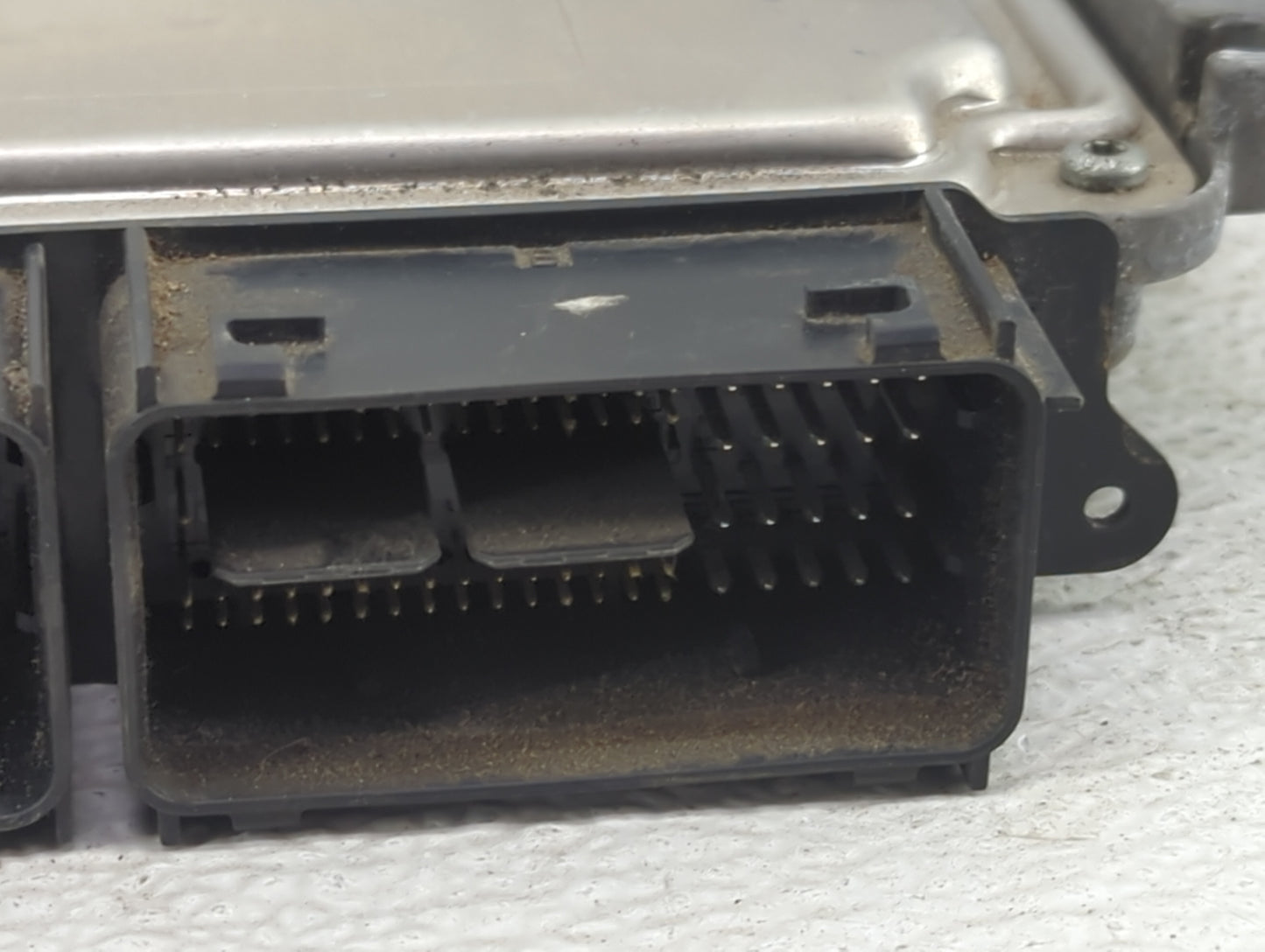 2014 Ford Fusion PCM Engine Control Computer ECU ECM PCU OEM P/N:ES7A-12A650-ND, D61A-12B684-AB, 0261S10292 Fits OEM Used Au