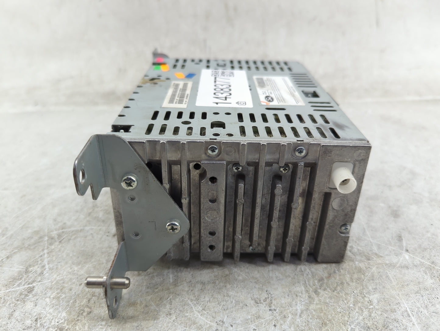 2013-2015 Ford Fusion Radio AM FM Cd Player Receiver Replacement P/N:DS7T-19C107-BL Fits Fits 2013 2014 2015 OEM Used Auto P