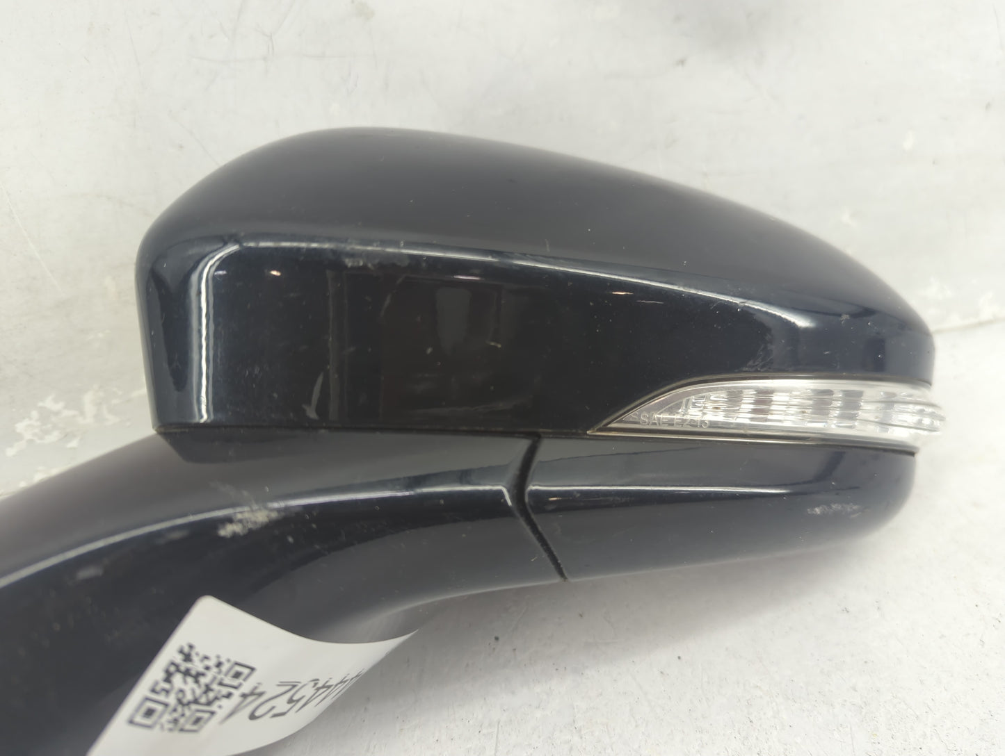 2013-2014 Ford Fusion Driver Side View Mirror - Left Door Mirror OEM Used - Oemusedautoparts1.com