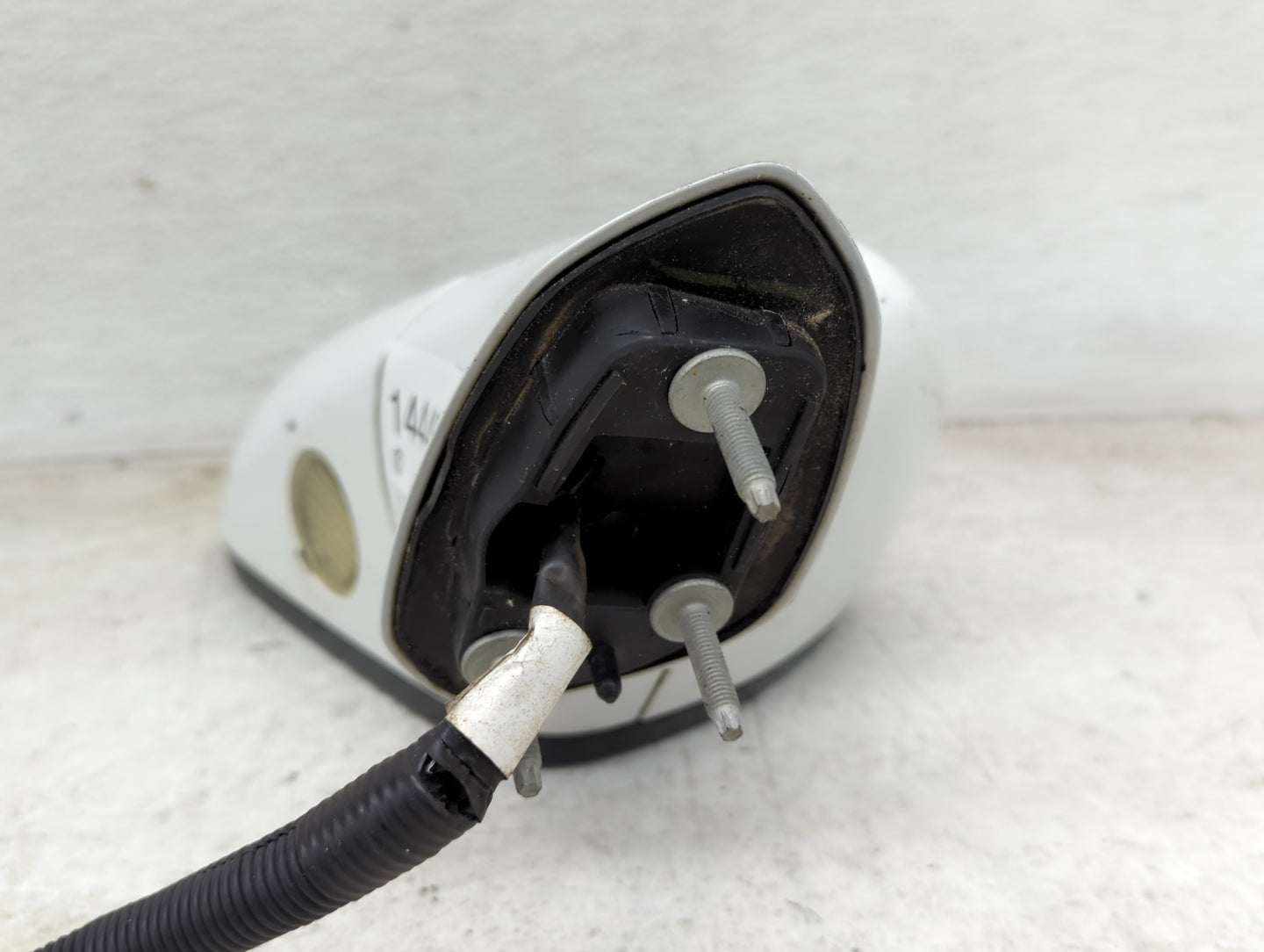 2013-2014 Ford Fusion Passenger Side View Mirror - Right Door Mirror OEM Used - Oemusedautoparts1.com