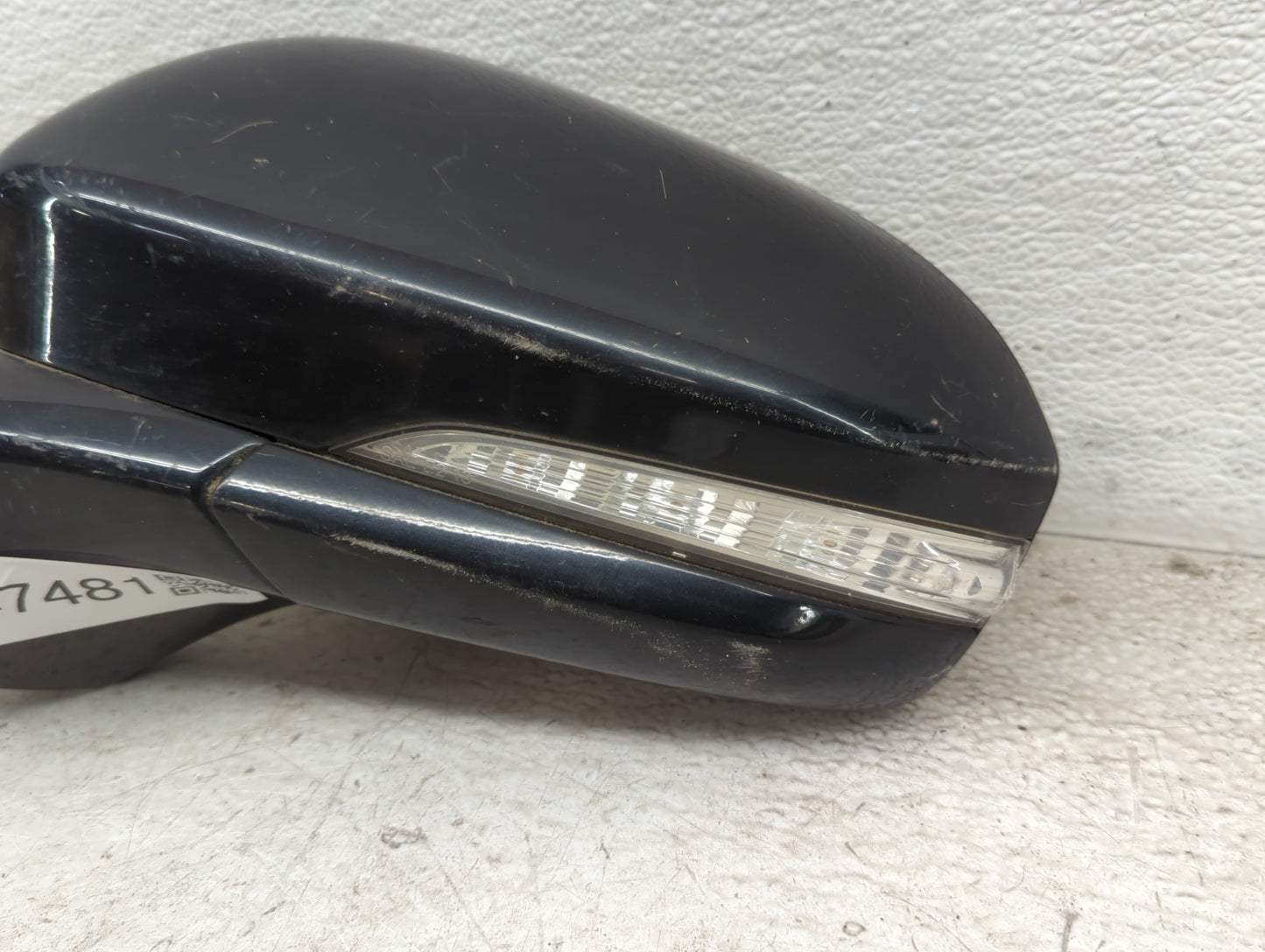 2013-2014 Ford Fusion Driver Side View Mirror - Left Door Mirror OEM Used - Oemusedautoparts1.com