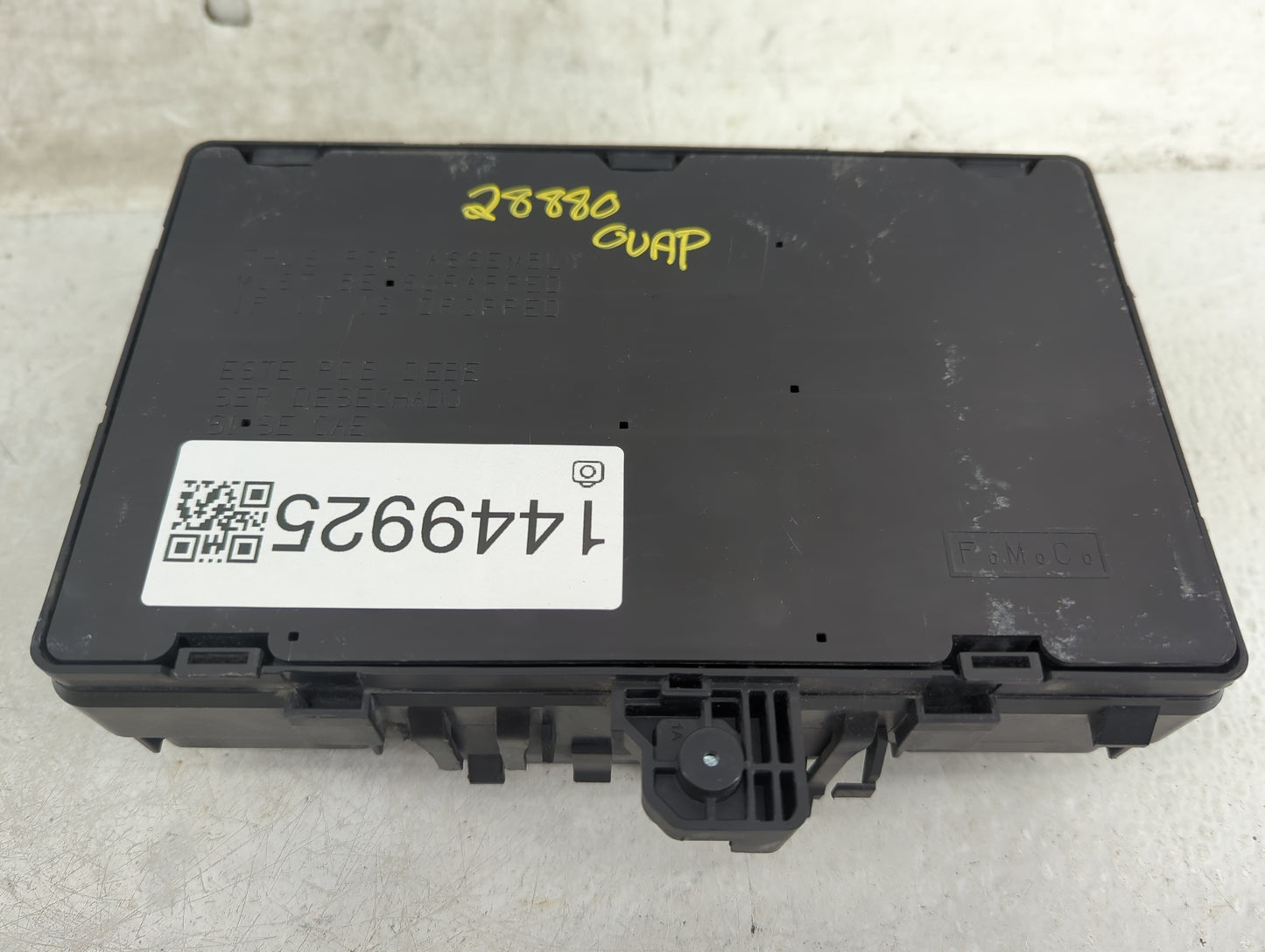 2013-2014 Ford Fusion Fusebox Fuse Box Panel Relay Module P/N:DG9T14A075AA Fits Fits 2013 2014 OEM Used Auto Parts - Oemused