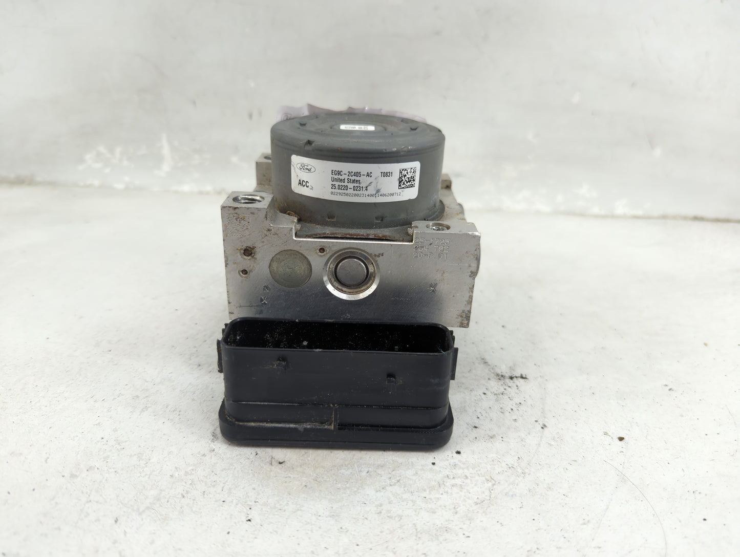 2014-2016 Ford Fusion ABS Pump Control Module Replacement P/N:EG9C-2C405-AC Fits Fits 2014 2015 2016 OEM Used Auto Parts - O