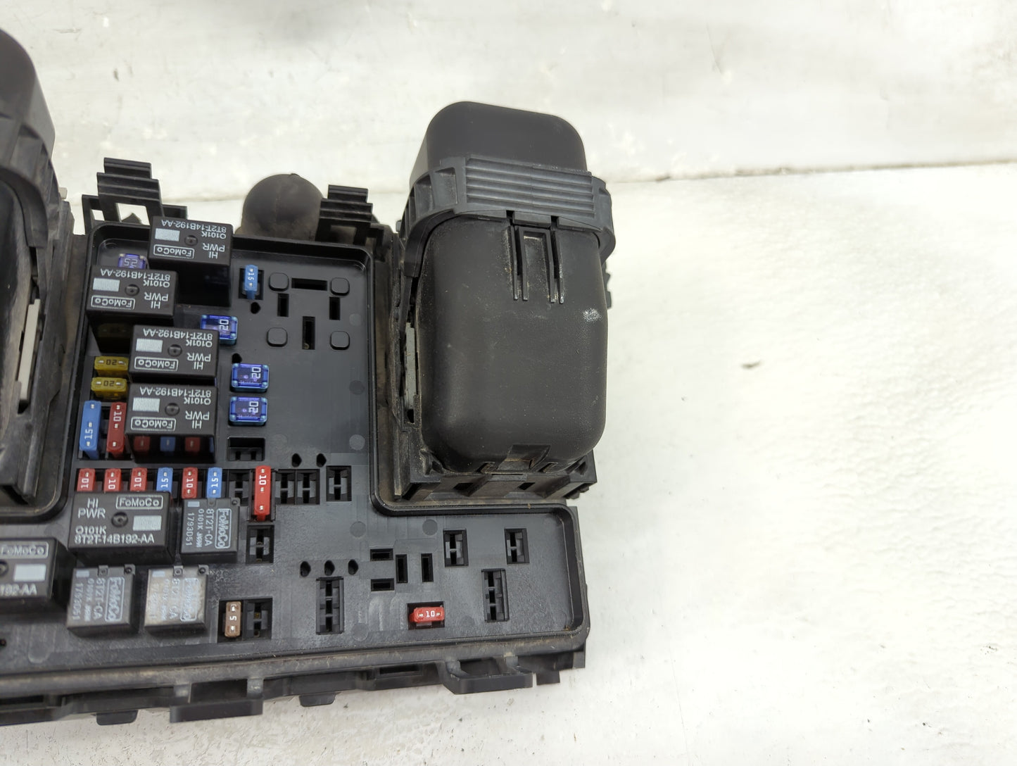 2013-2014 Ford Fusion Fusebox Fuse Box Panel Relay Module P/N:DG9T14A075AA 8T2T-14B192-AA Fits Fits 2013 2014 OEM Used Auto 