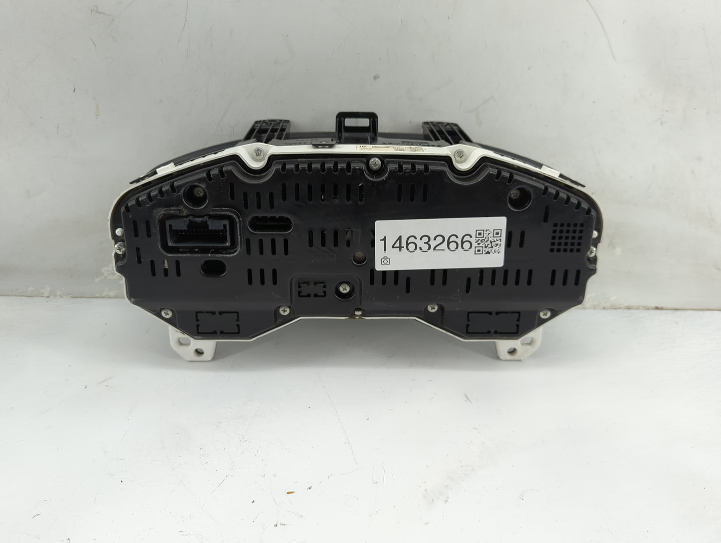 2014 Ford Fusion Instrument Cluster Speedometer Gauges P/N:ES7T-10849-CD Miles: Fits OEM Used Auto Parts - Oemusedautoparts1