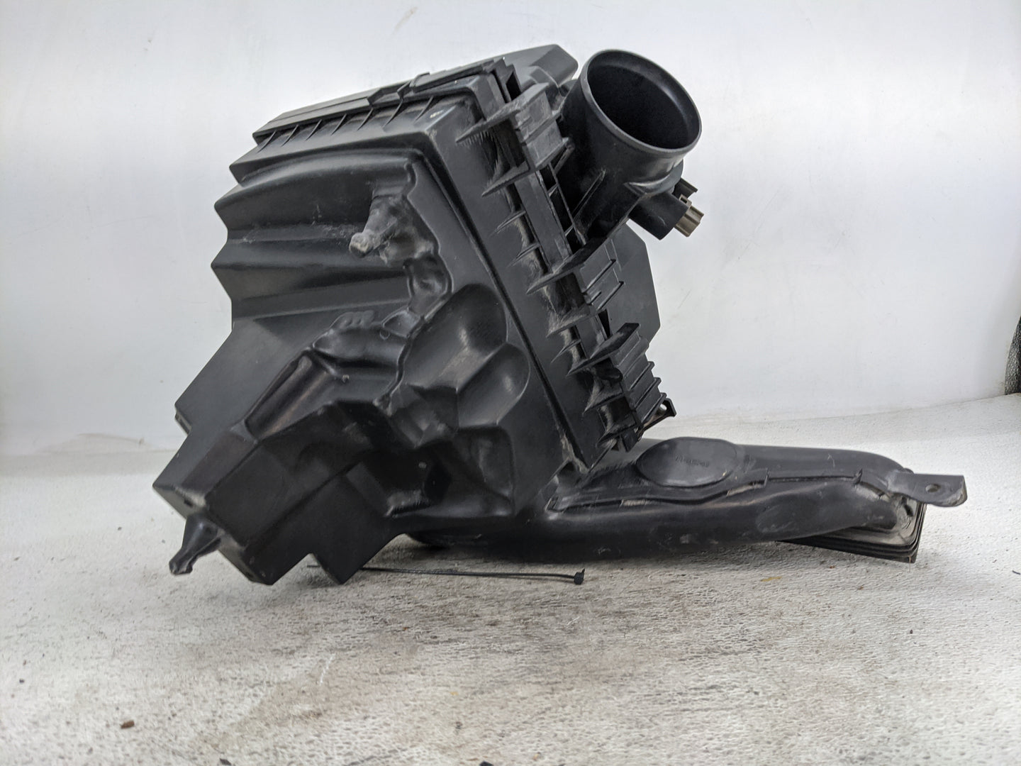 2013-2014 Ford Fusion Air Cleaner Intake-duct Hose Tube 1463300 - Oemusedautoparts1.com