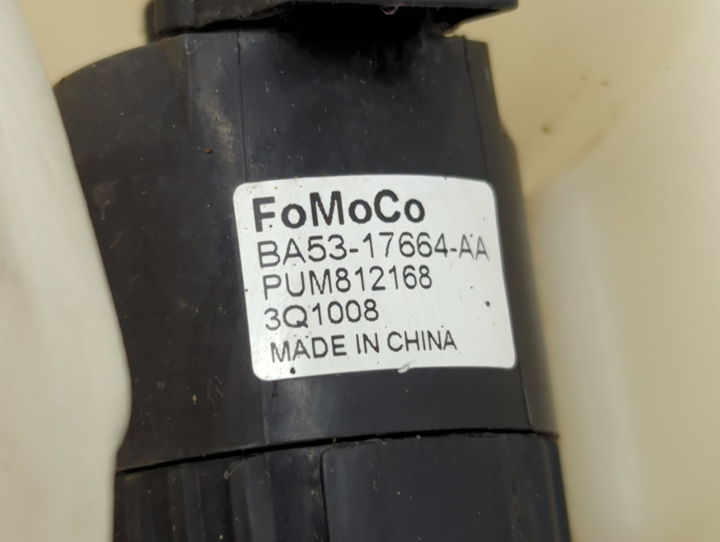 2013-2014 Ford Fusion Windshield Washer Fluid Reservoir Bottle 1466624 - Oemusedautoparts1.com