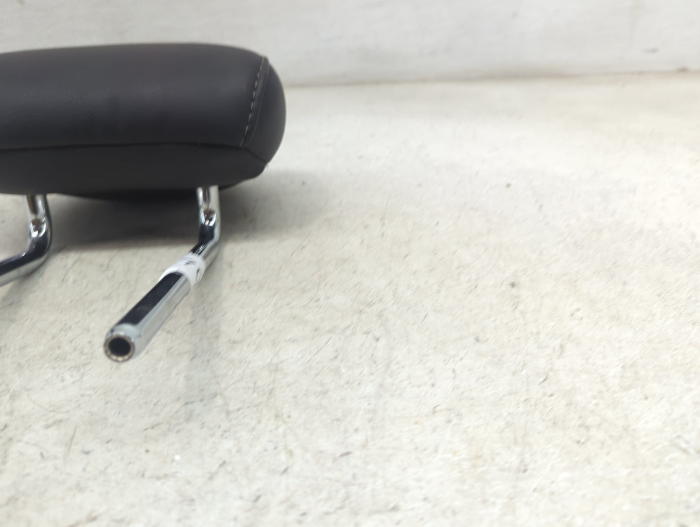 2013-2014 Ford Fusion Headrest Head Rest Rear Seat Fits Fits 2013 2014 OEM Used Auto Parts - Oemusedautoparts1.com