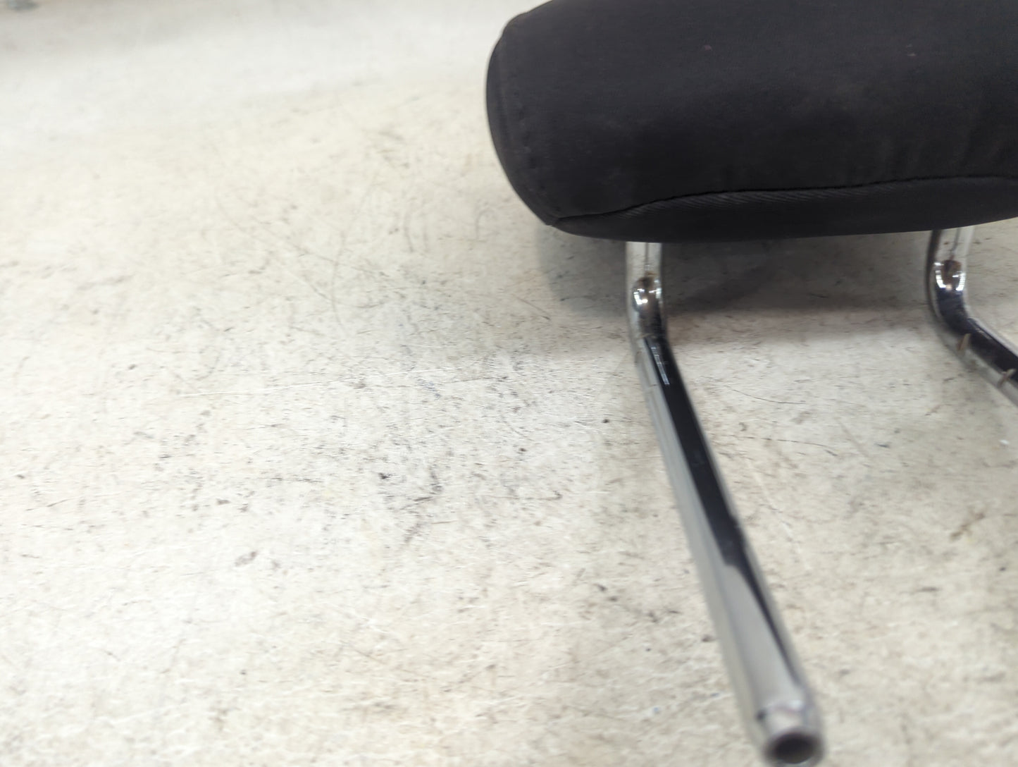 2013-2015 Ford Fusion Headrest Head Rest Rear Seat Fits Fits 2013 2014 2015 OEM Used Auto Parts - Oemusedautoparts1.com