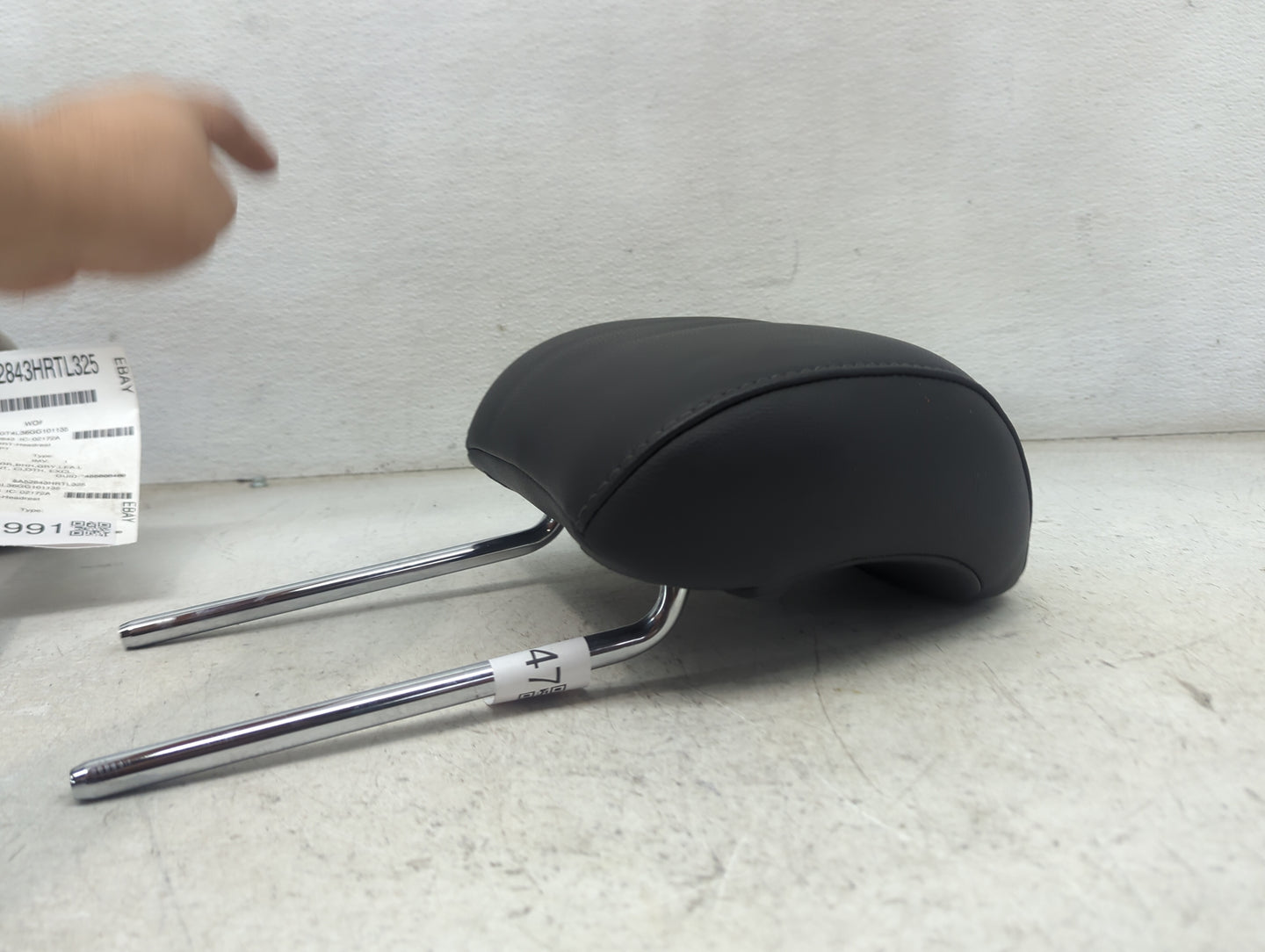 2014 Ford Fusion Headrest Head Rest Front Driver Seat Black 1473947 - Oemusedautoparts1.com