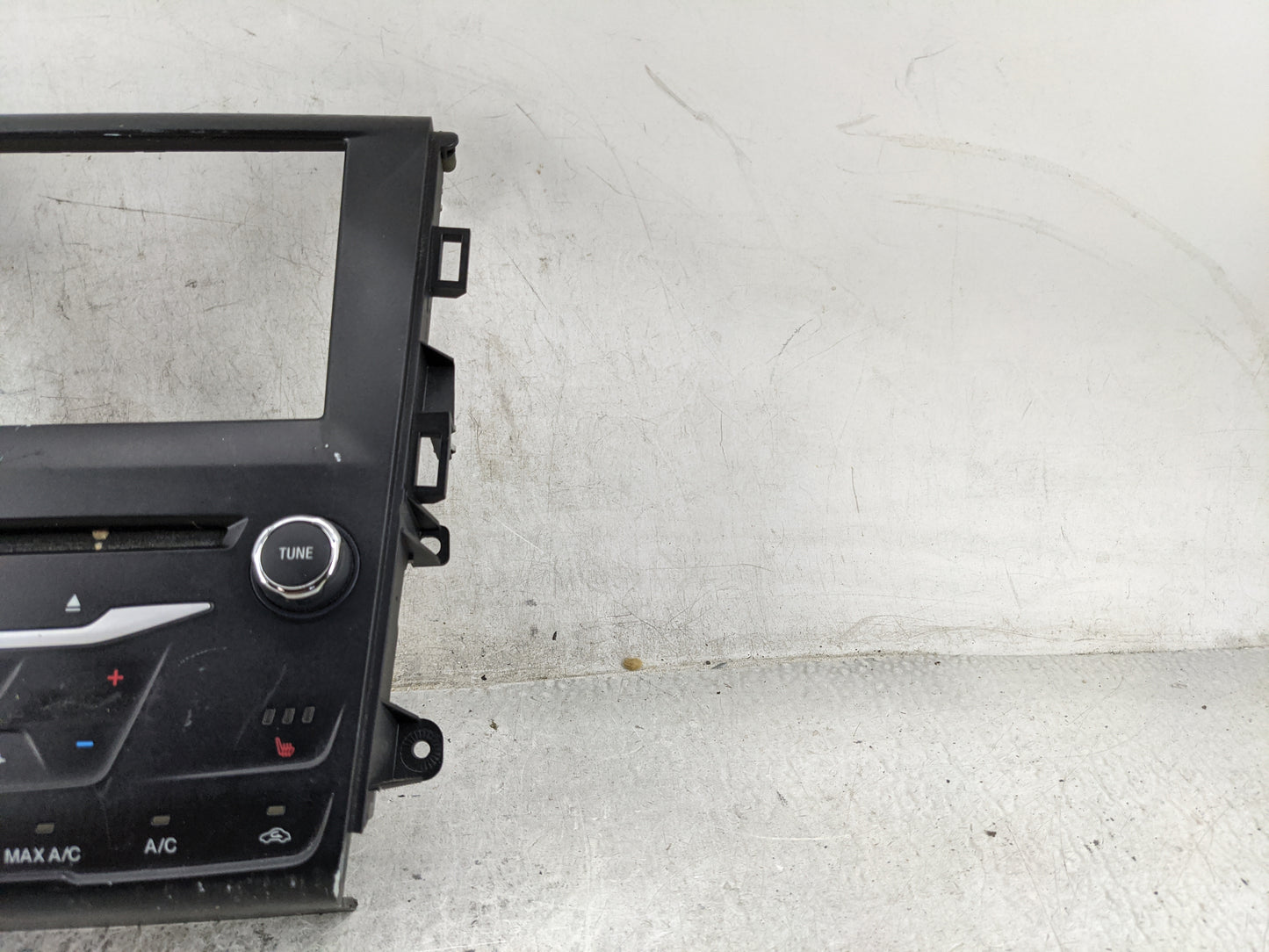 2014-2015 Ford Fusion Radio Control Panel 1475675 - Oemusedautoparts1.com