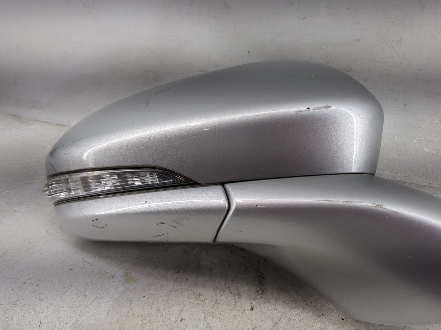 2013-2014 Ford Fusion Passenger Side View Mirror - Right Door Mirror OEM Used - Oemusedautoparts1.com