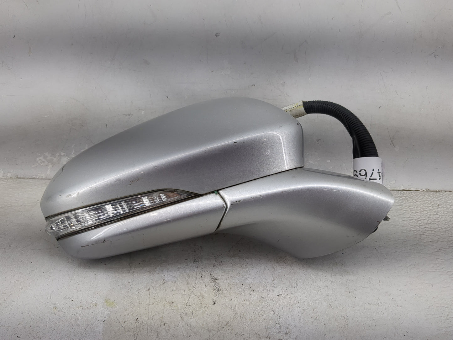 2013-2014 Ford Fusion Passenger Side View Mirror - Right Door Mirror OEM Used - Oemusedautoparts1.com