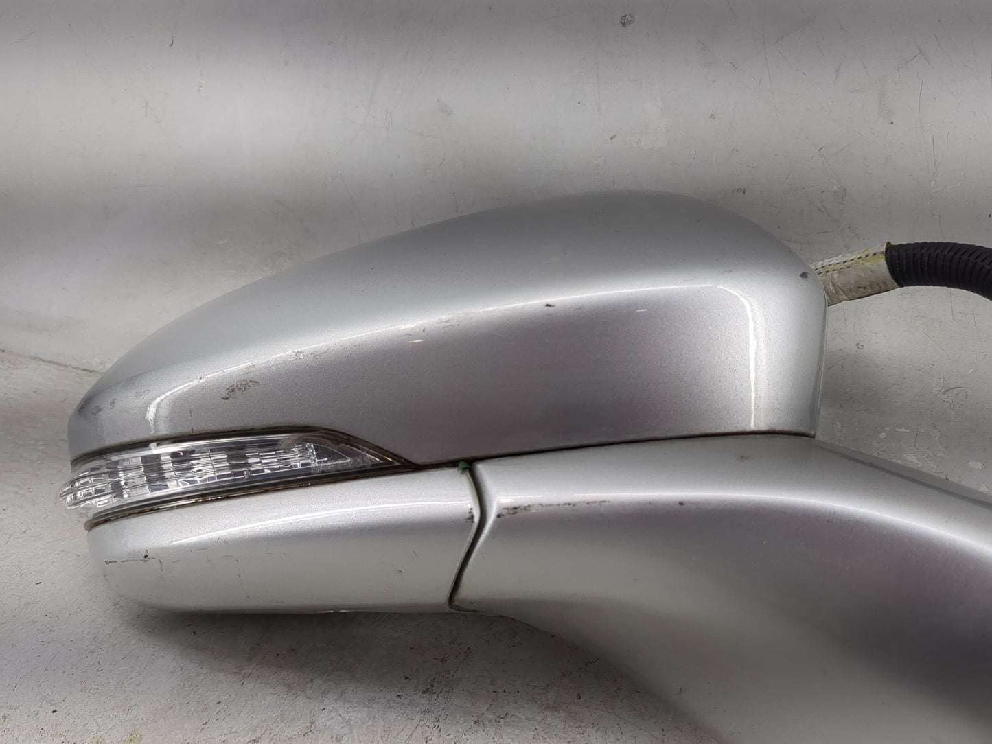 2013-2014 Ford Fusion Passenger Side View Mirror - Right Door Mirror OEM Used - Oemusedautoparts1.com