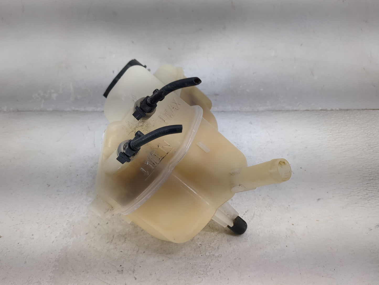 2013-2016 Ford Fusion Radiator Coolant Overflow Expansion Tank Bottle 1477182 - Oemusedautoparts1.com