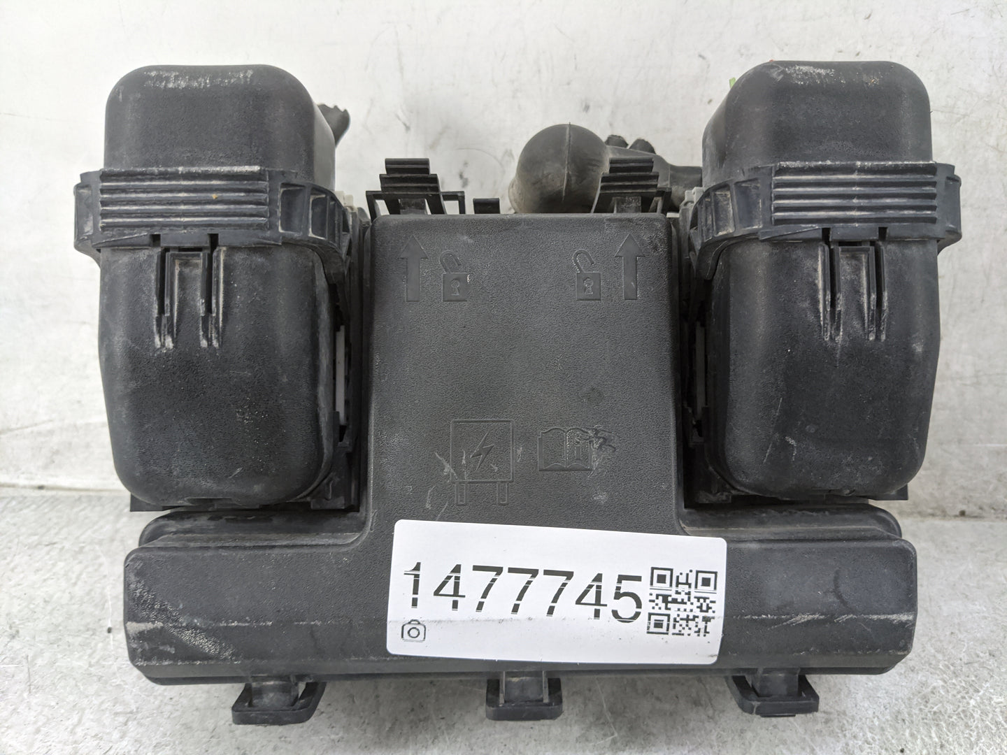 2013-2014 Ford Fusion Fusebox Fuse Box Panel Relay Module Fits Fits 2013 2014 OEM Used Auto Parts - Oemusedautoparts1.com