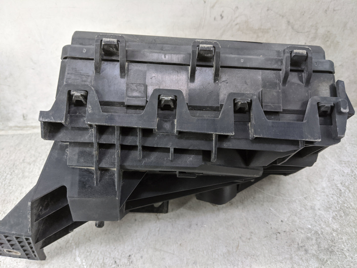 2013-2014 Ford Fusion Fusebox Fuse Box Panel Relay Module Fits Fits 2013 2014 OEM Used Auto Parts - Oemusedautoparts1.com