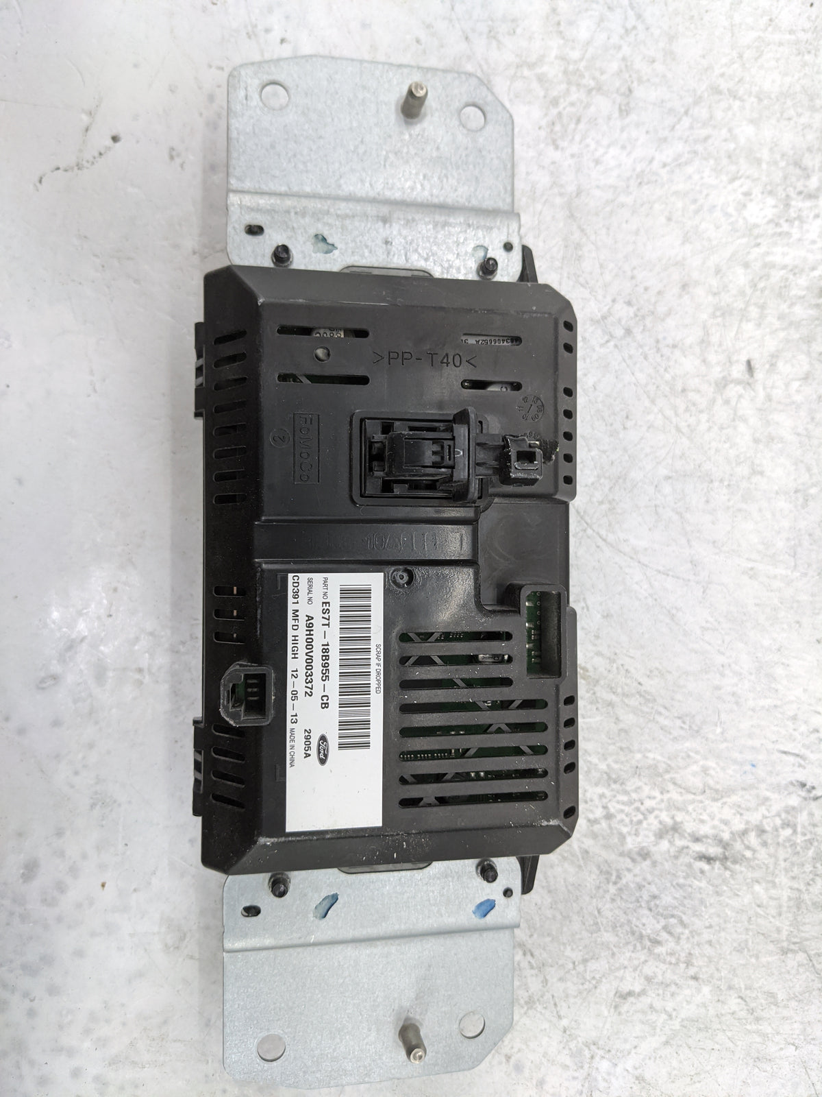 2014-2016 Ford Fusion Information Radio Display Screen 1477861 - Oemusedautoparts1.com