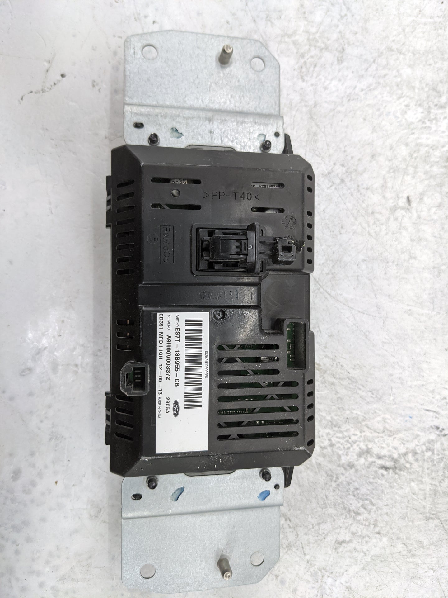 2014-2016 Ford Fusion Information Display Screen 1477861 - Oemusedautoparts1.com