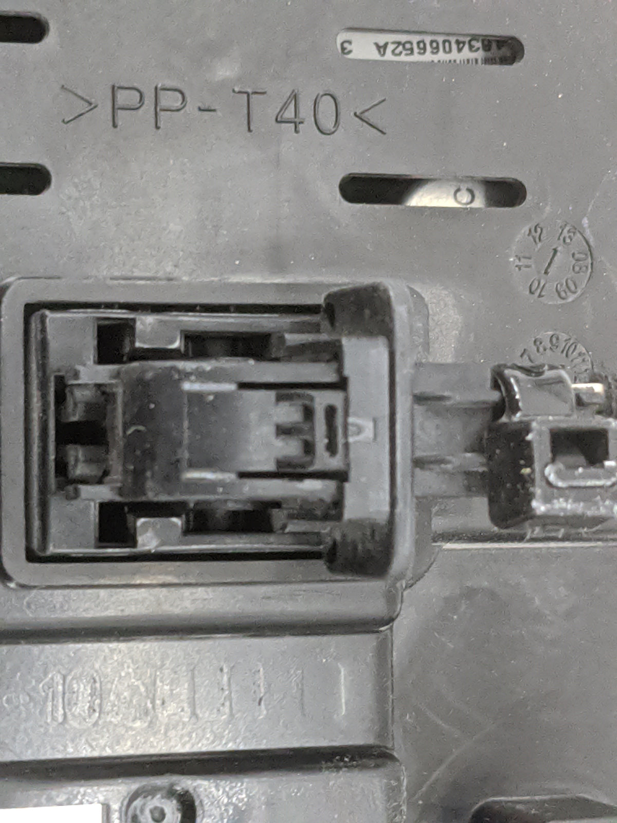 2014-2016 Ford Fusion Information Radio Display Screen 1477861 - Oemusedautoparts1.com