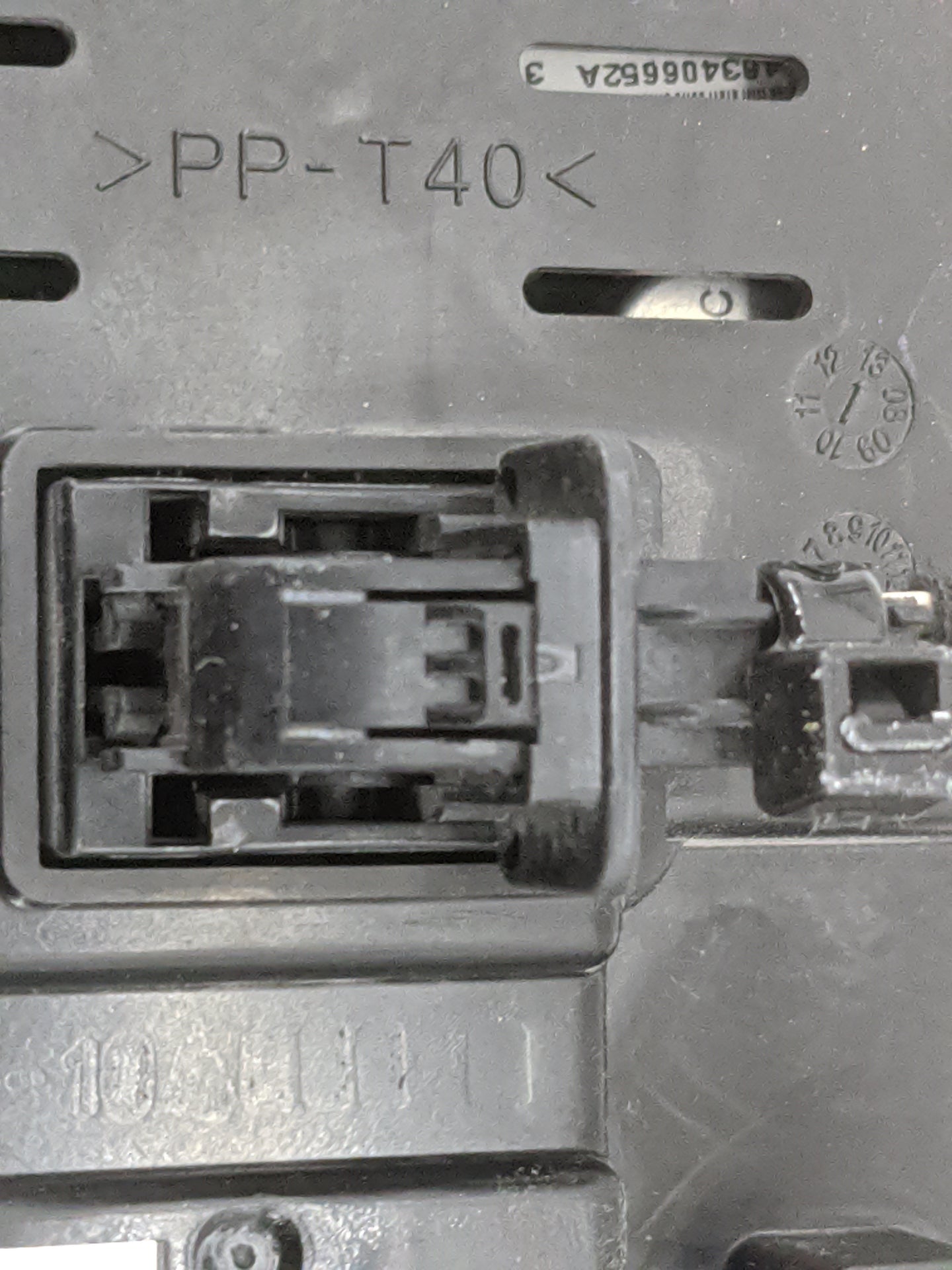 2014-2016 Ford Fusion Information Display Screen 1477861 - Oemusedautoparts1.com