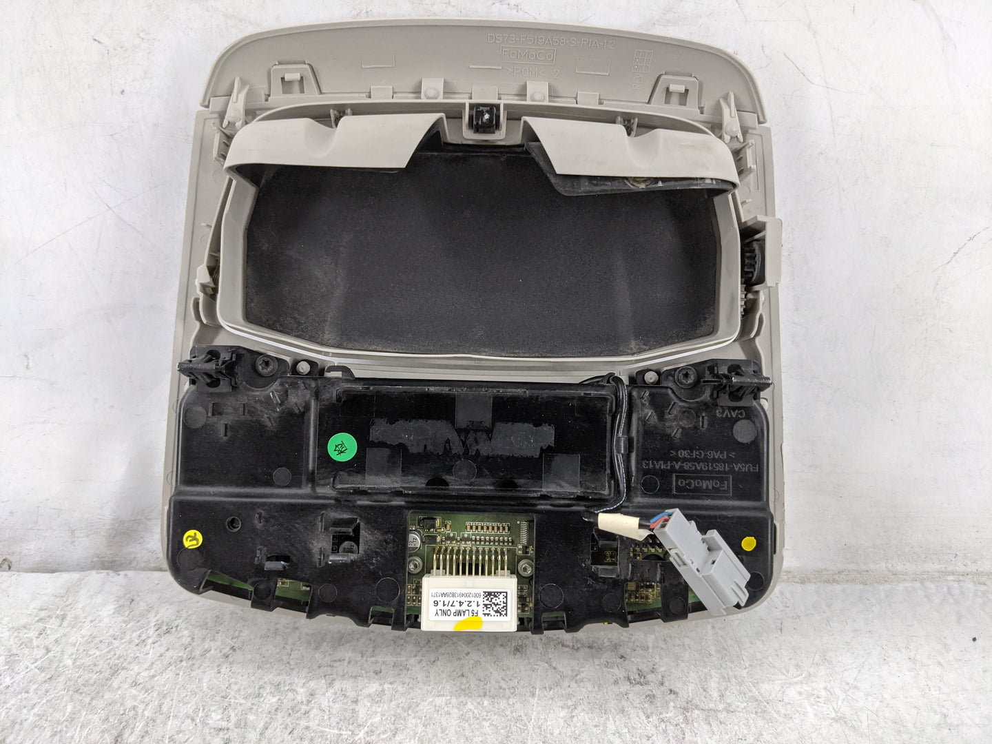 2014 Ford Fusion Overhead Roof Console Tan 1478371 - Oemusedautoparts1.com
