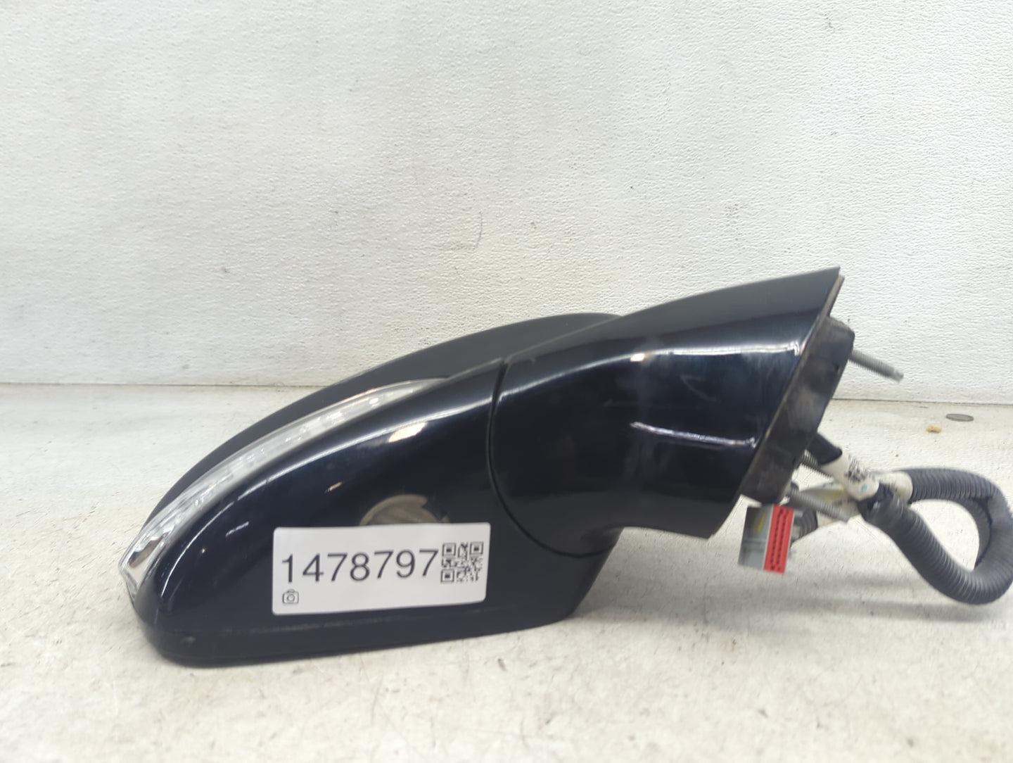 2013-2014 Ford Fusion Passenger Side View Mirror - Right Door Mirror OEM Used - Oemusedautoparts1.com