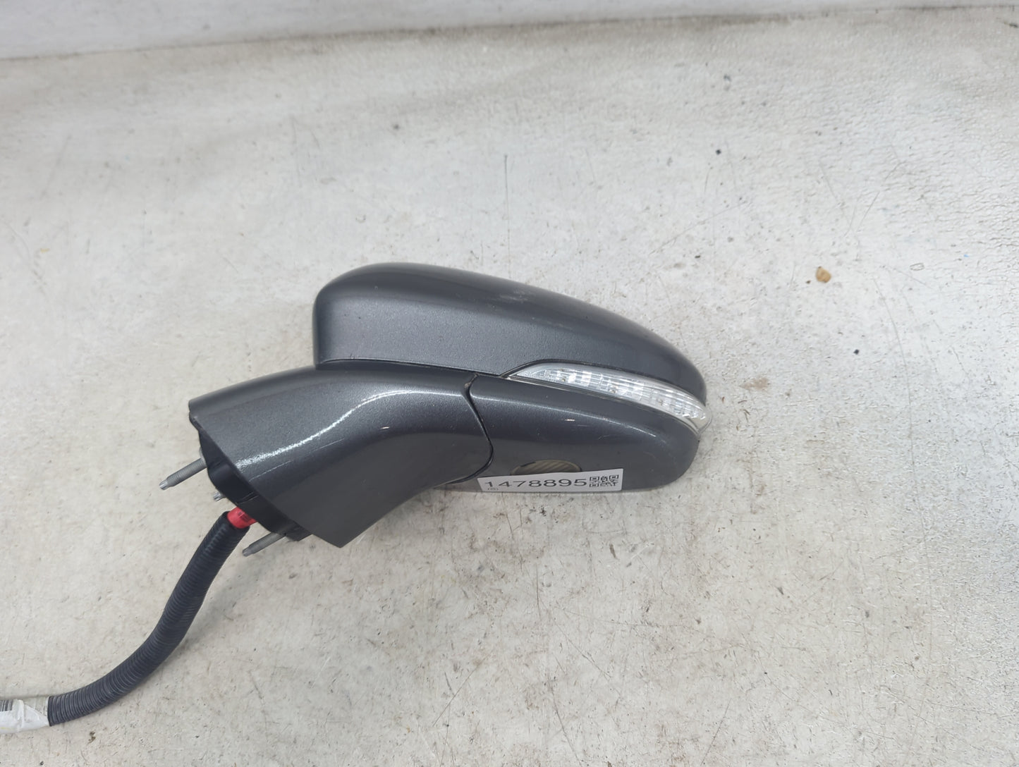 2013-2014 Ford Fusion Driver Side View Mirror - Left Door Mirror OEM Used - Oemusedautoparts1.com
