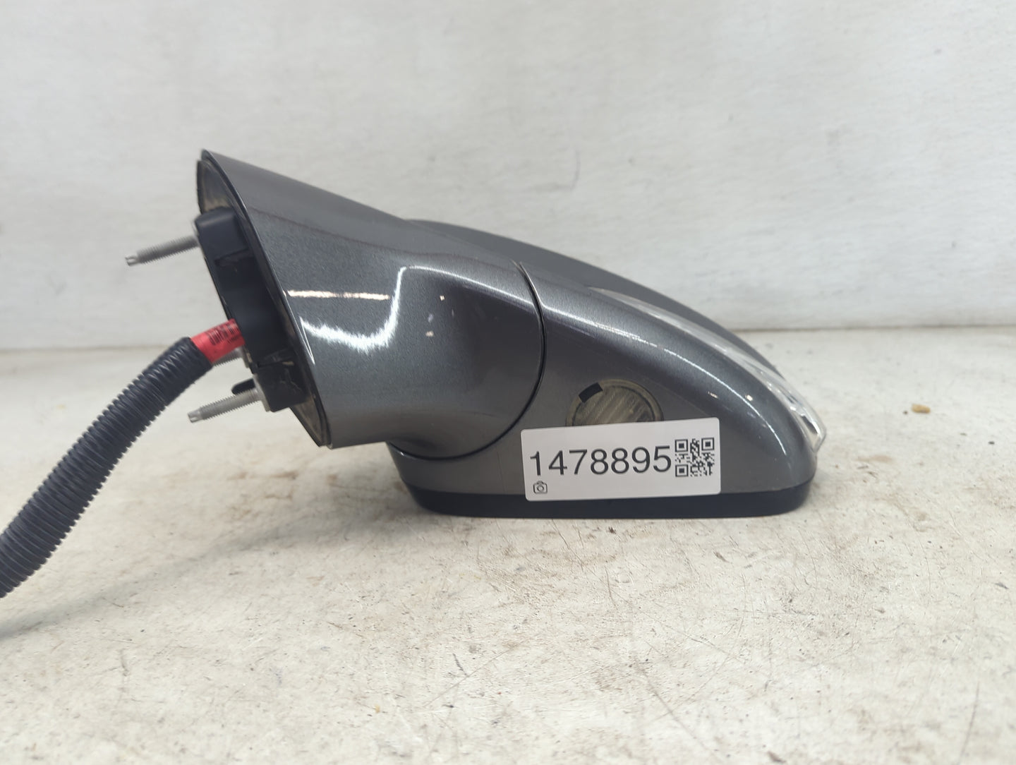 2013-2014 Ford Fusion Driver Side View Mirror - Left Door Mirror OEM Used - Oemusedautoparts1.com
