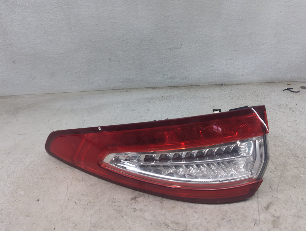 2013-2016 Ford Fusion Tail Light Assembly Passenger Right OEM P/N:DS73-13N04-XJ Fits Fits 2013 2014 2015 2016 OEM Used Auto 