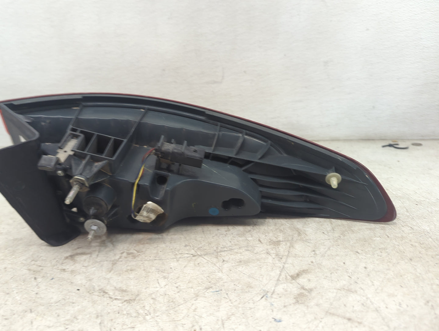 2013-2016 Ford Fusion Tail Light Assembly Passenger Right OEM P/N:DS73-13N04-XJ Fits Fits 2013 2014 2015 2016 OEM Used Auto 