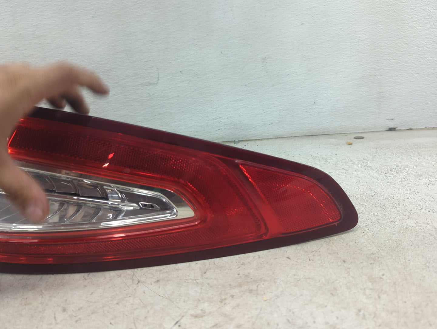 2013-2016 Ford Fusion Tail Light Assembly Driver Left OEM P/N:6003TH0016u0 Fits Fits 2013 2014 2015 2016 OEM Used Auto Parts
