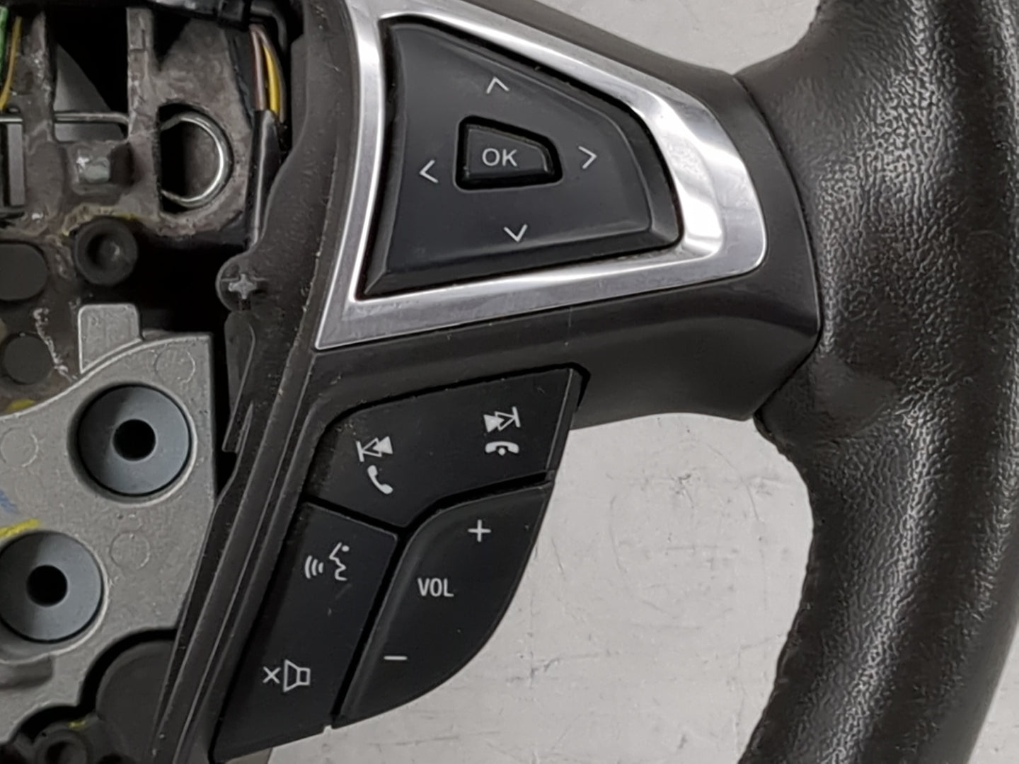 2014 Ford Fusion Steering Wheel Oem Black - Oemusedautoparts1.com