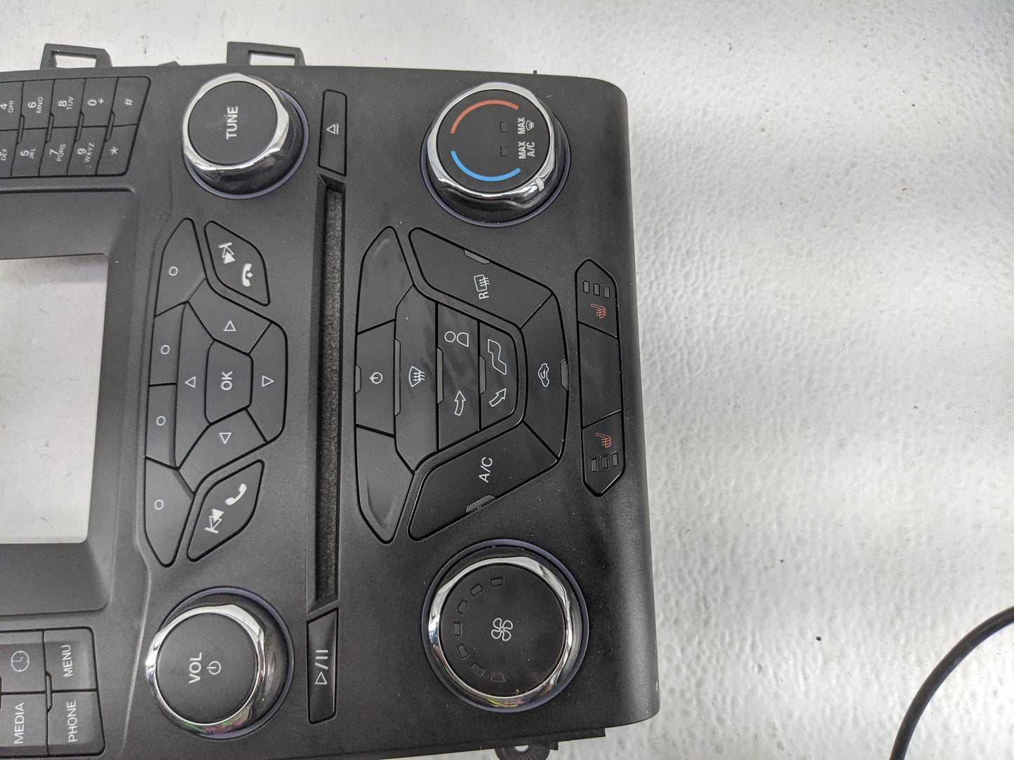 2014-2015 Ford Fusion Radio Control Panel 1483037 - Oemusedautoparts1.com