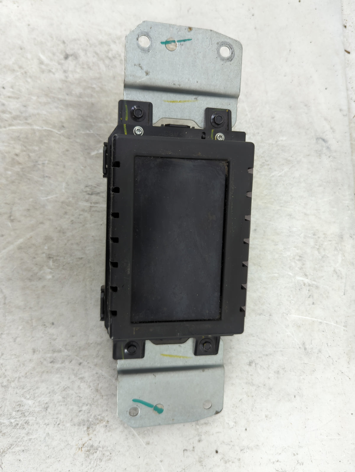 2014-2016 Ford Fusion Information Radio Display Screen 1487842 - Oemusedautoparts1.com