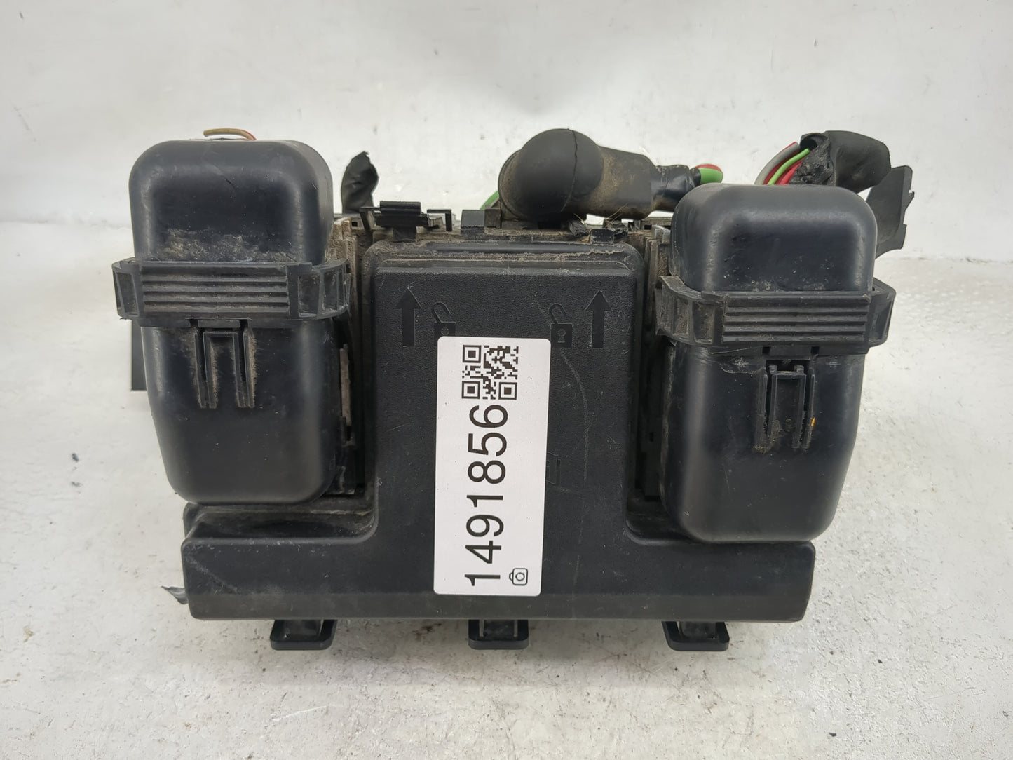 2013-2014 Ford Fusion Fusebox Fuse Box Panel Relay Module P/N:DG9T14A075AA BT2T-14B192-AA, BT2T-14B192-BA Fits Fits 2013 201