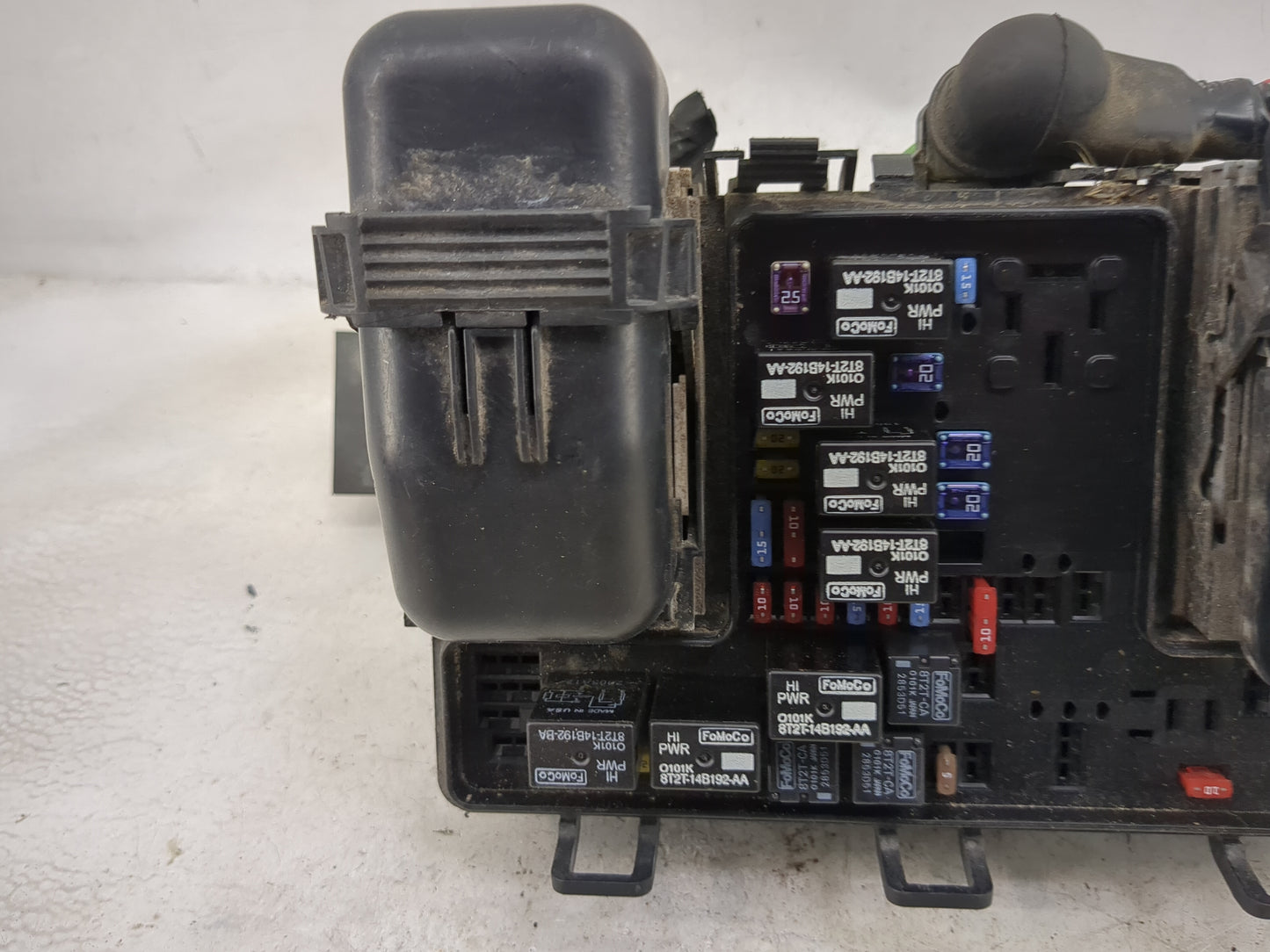 2013-2014 Ford Fusion Fusebox Fuse Box Panel Relay Module P/N:DG9T14A075AA BT2T-14B192-AA, BT2T-14B192-BA Fits Fits 2013 201