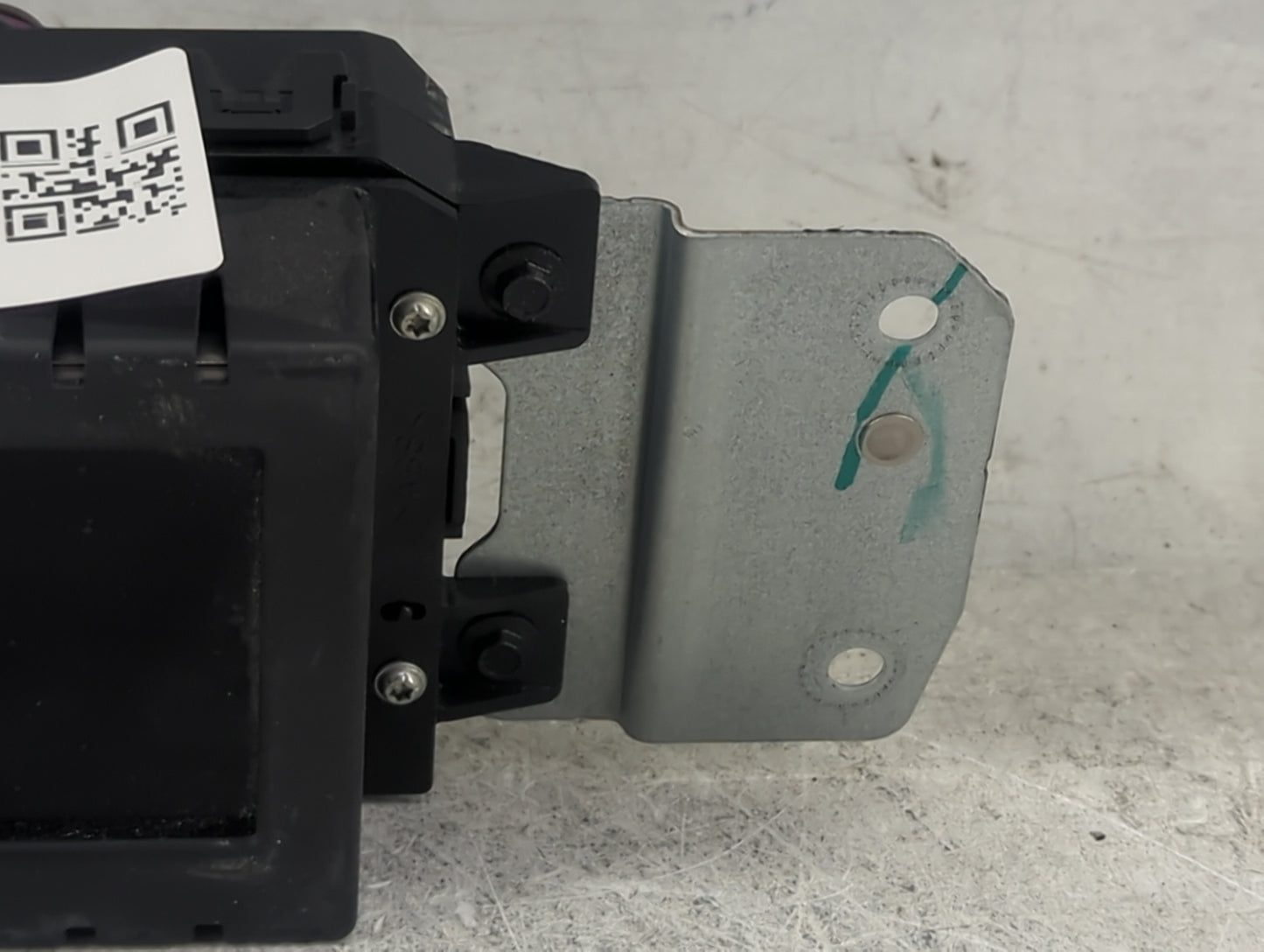 2014-2016 Ford Fusion Information Display Screen 1495015 - Oemusedautoparts1.com