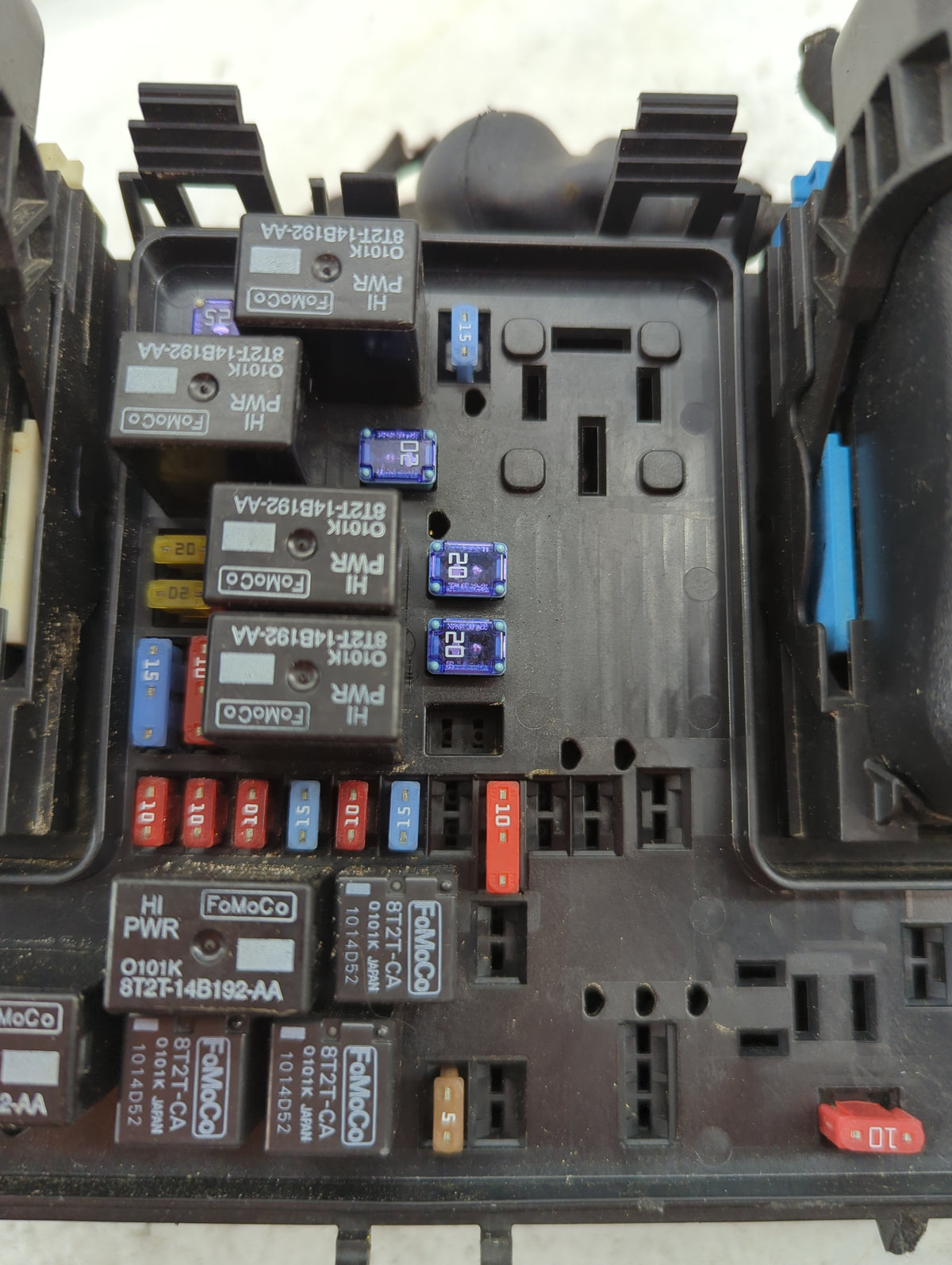 2013-2014 Ford Fusion Fusebox Fuse Box Panel Relay Module P/N:8T2T-14B192-AA 8T2T-CA Fits Fits 2013 2014 OEM Used Auto Parts