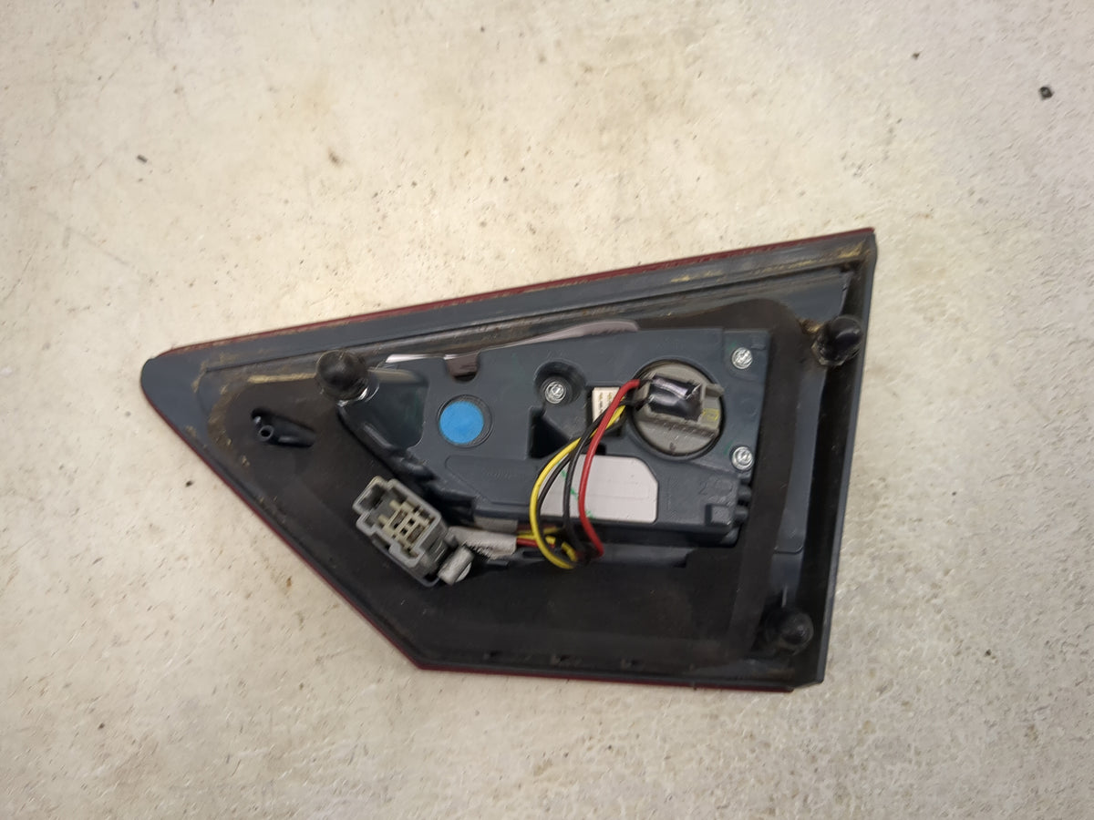 2013-2016 Ford Fusion Driver Left Side Deck Lid Mounted Tail Light 1512874 - Oemusedautoparts1.com
