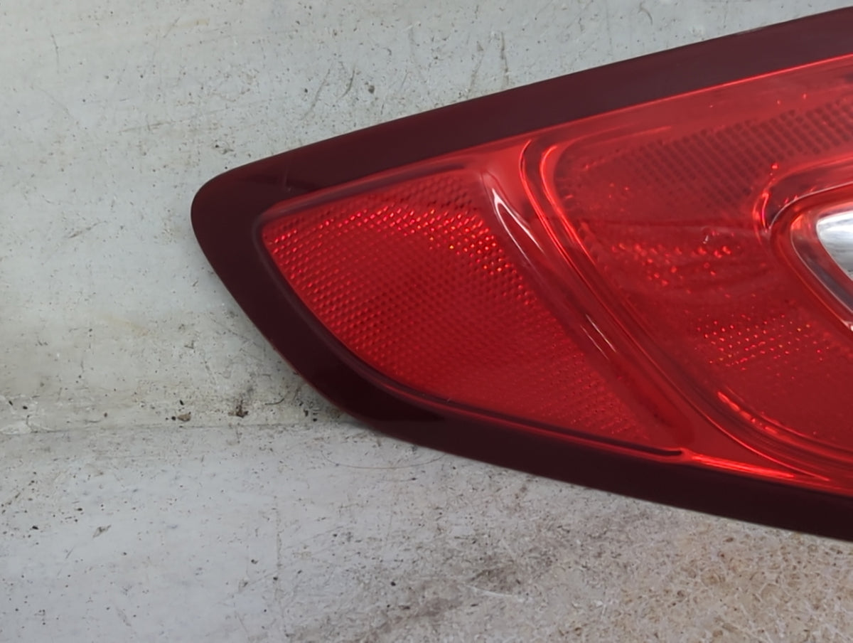 2013-2016 Ford Fusion Driver Left Side Deck Lid Mounted Tail Light 1517746 - Oemusedautoparts1.com