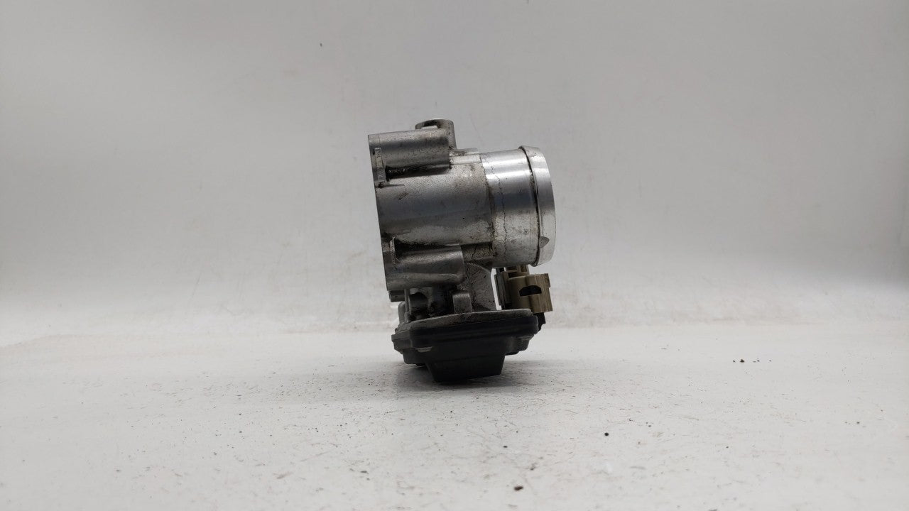 2014-2019 Ford Fusion Throttle Body P/N:DS7G-9E991-BB DS7G-9F991-CA Fits Fits 2014 2015 2016 2017 2018 2019 OEM Used Auto Pa