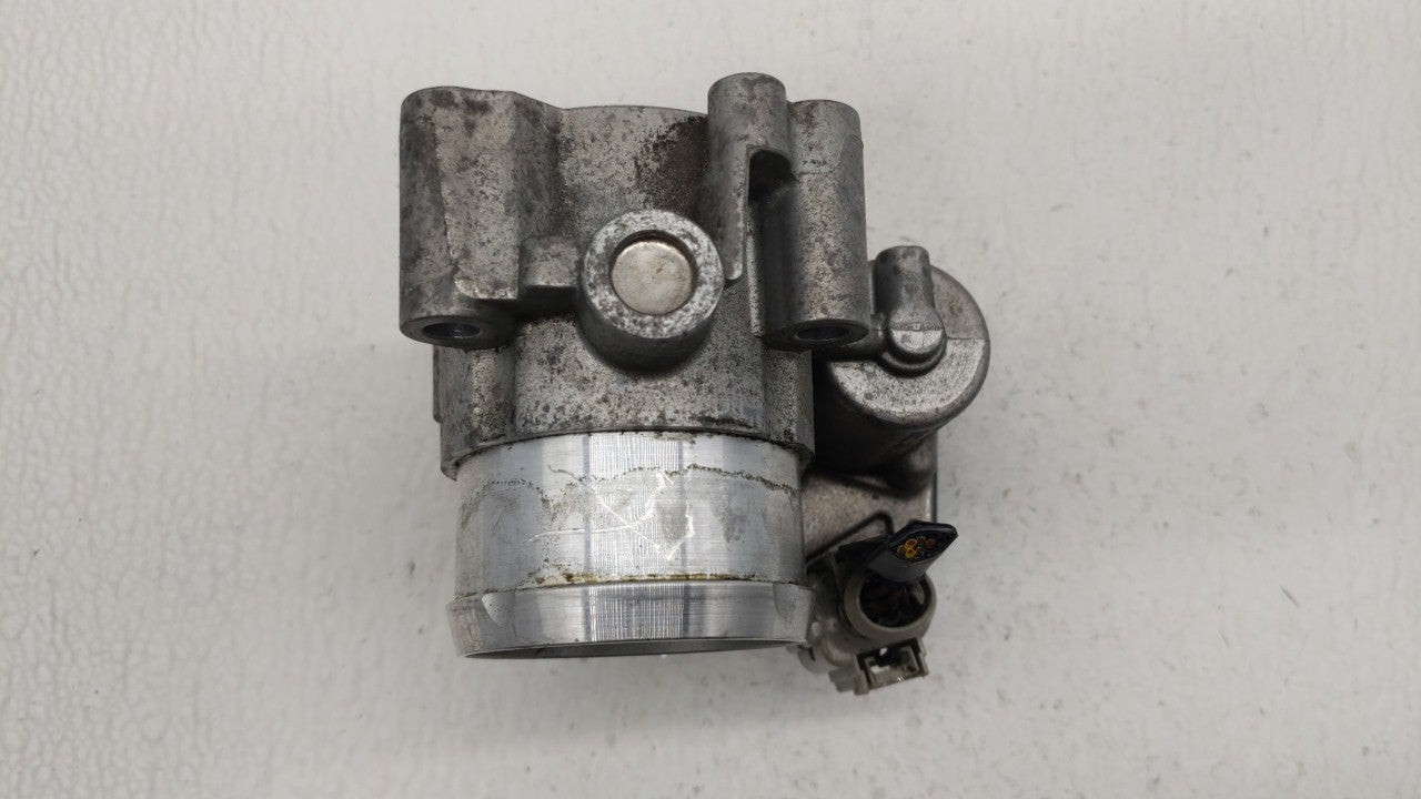 2014-2019 Ford Fusion Throttle Body P/N:DS7G-9E991-BB DS7G-9F991-CA Fits Fits 2014 2015 2016 2017 2018 2019 OEM Used Auto Pa