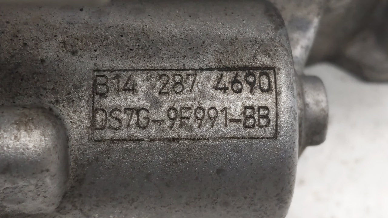 2014-2019 Ford Fusion Throttle Body P/N:DS7G-9E991-BB DS7G-9F991-CA Fits Fits 2014 2015 2016 2017 2018 2019 OEM Used Auto Pa