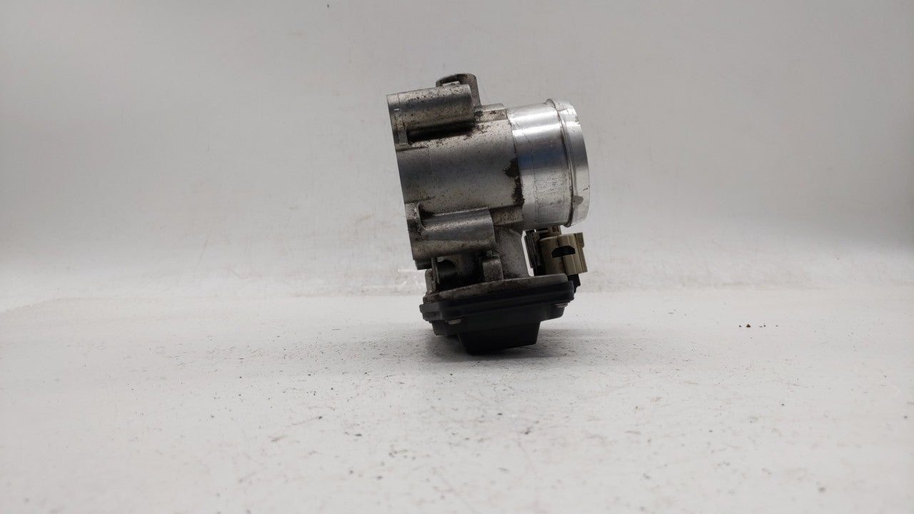 2014-2019 Ford Fusion Throttle Body P/N:DS7G-9E991-BB DS7G-9F991-CA Fits Fits 2014 2015 2016 2017 2018 2019 OEM Used Auto Pa