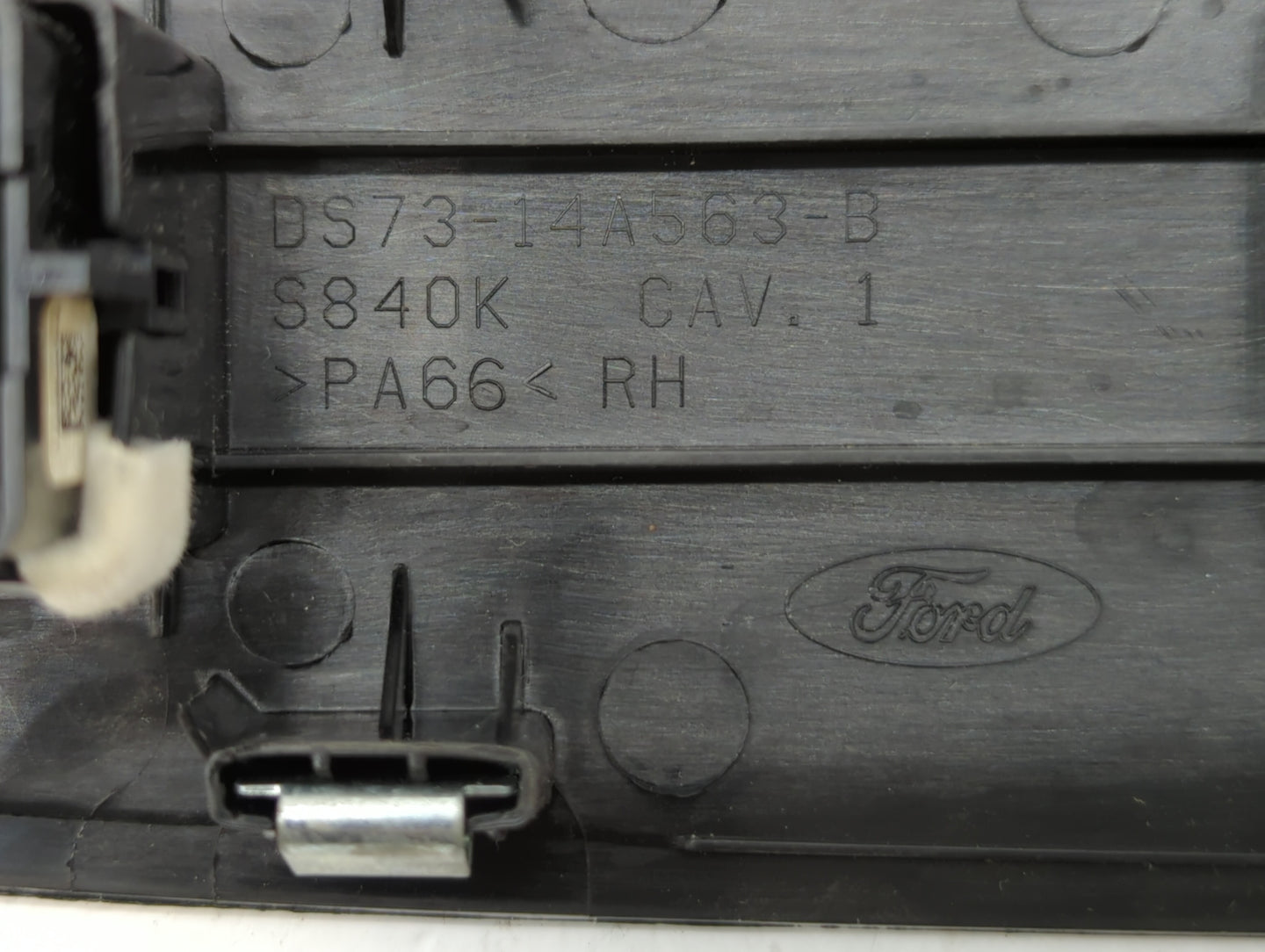 2013-2019 Ford Fusion Passeneger Right Power Window Switch Ds73-14a563-b - Oemusedautoparts1.com