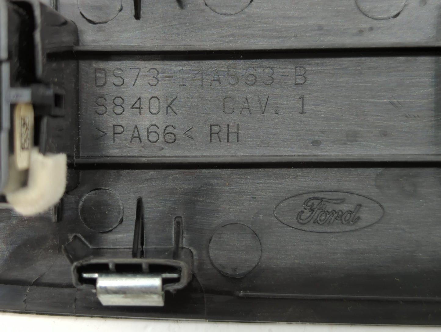 2013-2019 Ford Fusion Passeneger Right Power Window Switch Ds73-14a563-b - Oemusedautoparts1.com